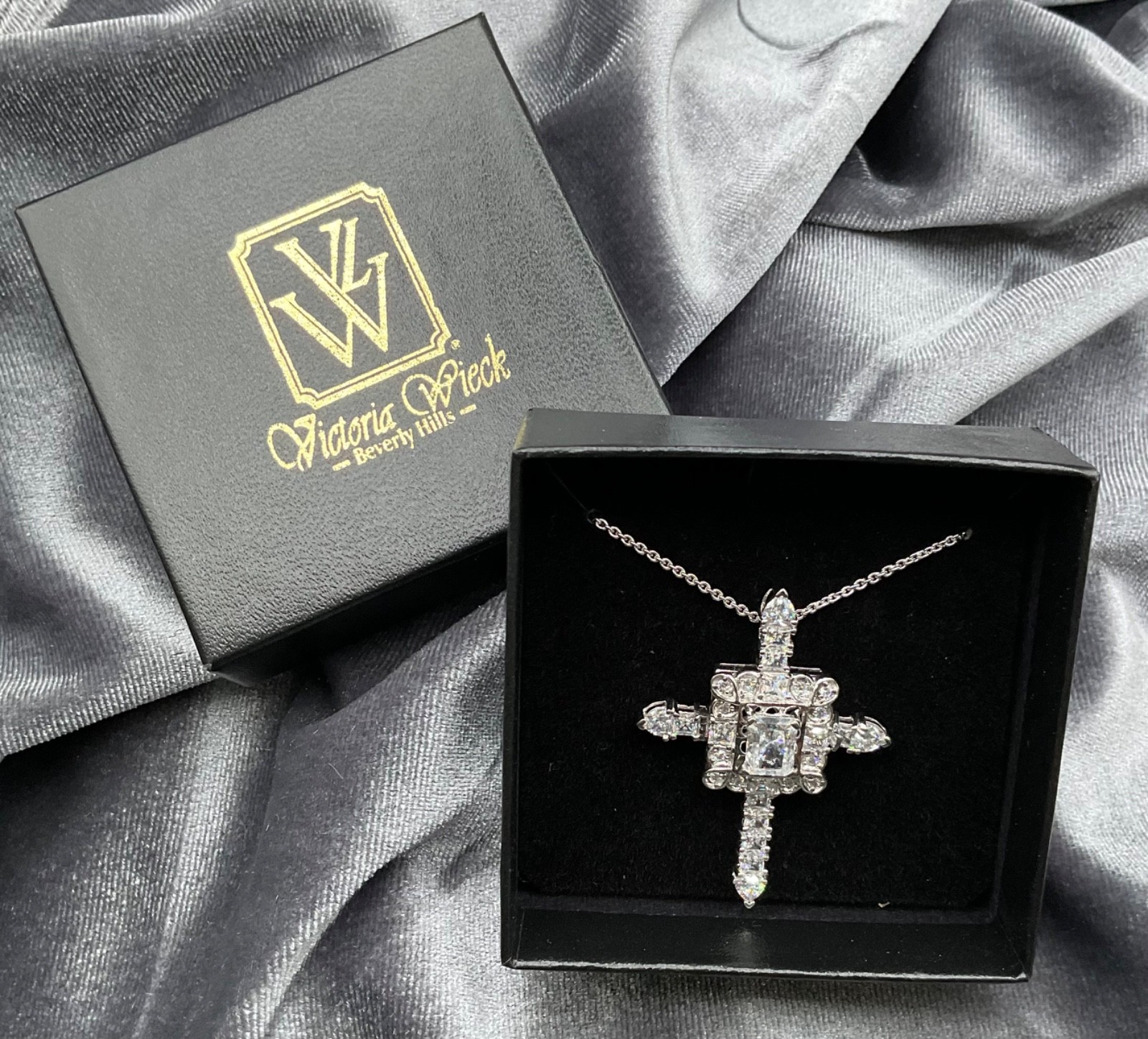Victoria Wieck Beverly Hills 925 sterling silver CZ Cross 17″ necklace