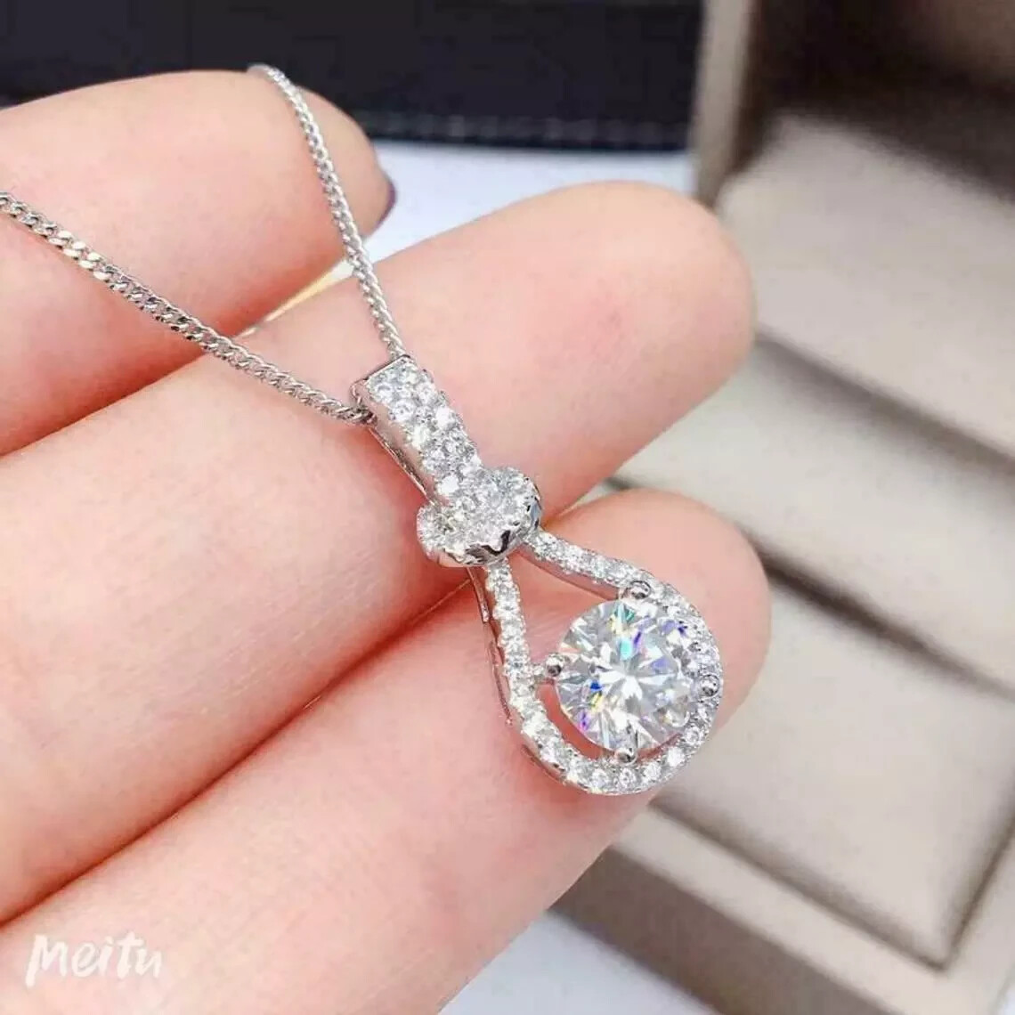 2.30Ct Round Cut VVS1/D Diamond Halo Pendant 14K White Gold Finish Free Chain