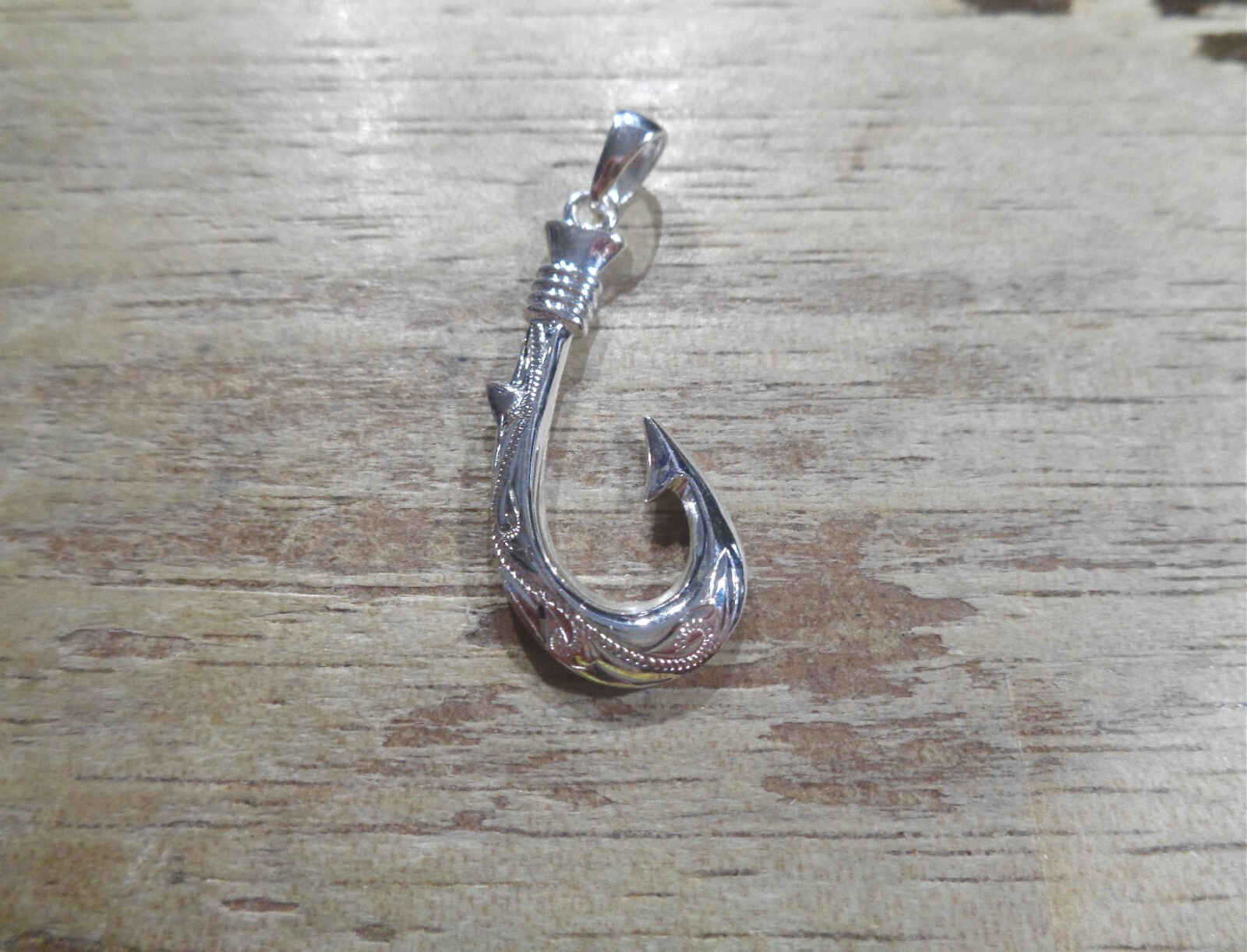 19MM SOLID 925 SILVER 2SIDED ENGRAVED HAWAIIAN SCROLL MAILE FISH HOOK PENDANT #2