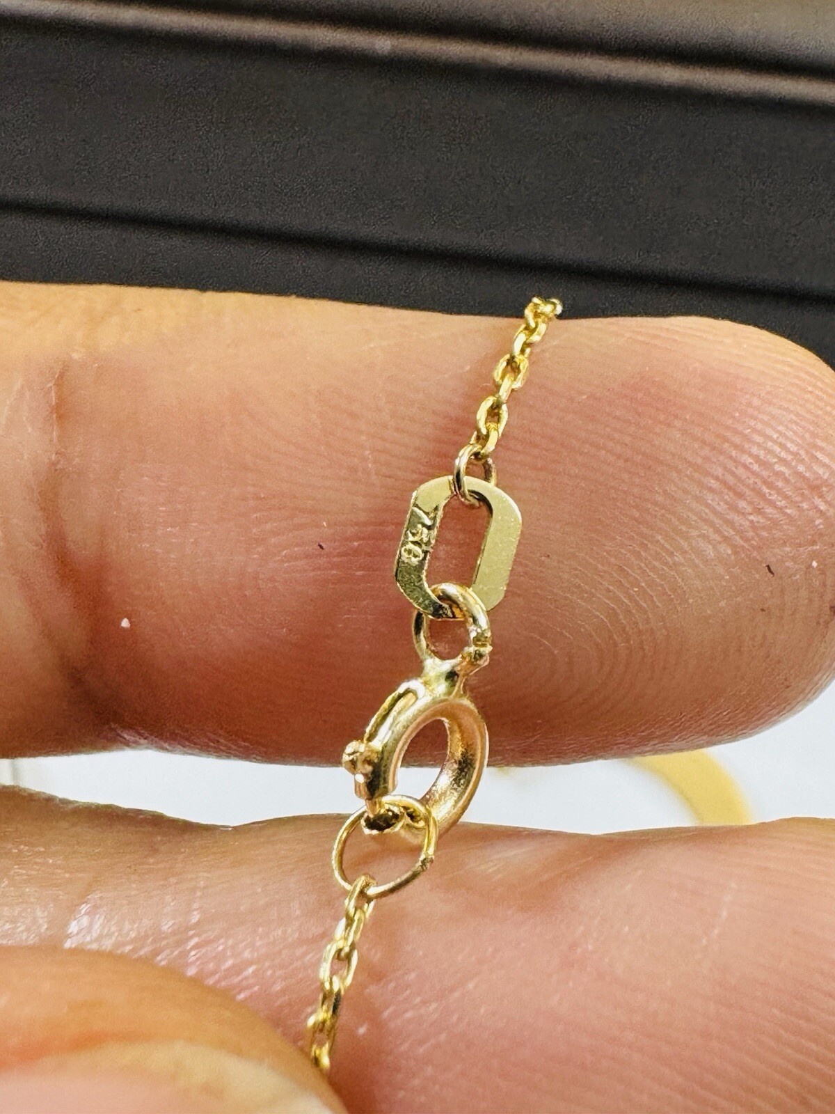 18K 750 18C Gold Letter K initial Necklace 16.5/17.5” Long 1mm 4.1g