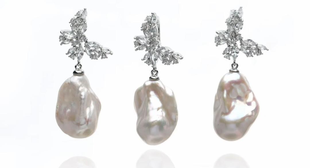 Baroque Pendant