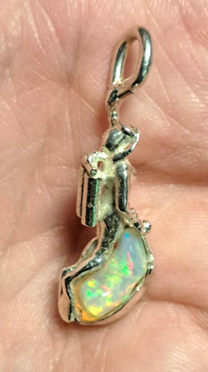 Unique Handmade 26ct Ethiopian Welo Opal Scuba Diver Pendant 925 Sterling Silver