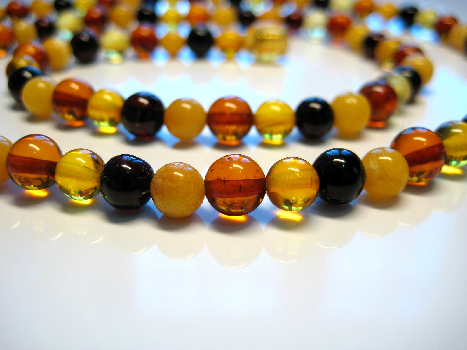 Genuine Round Multicolor Amber Beads Beautiful Baltic Amber Necklace 21 in !!!