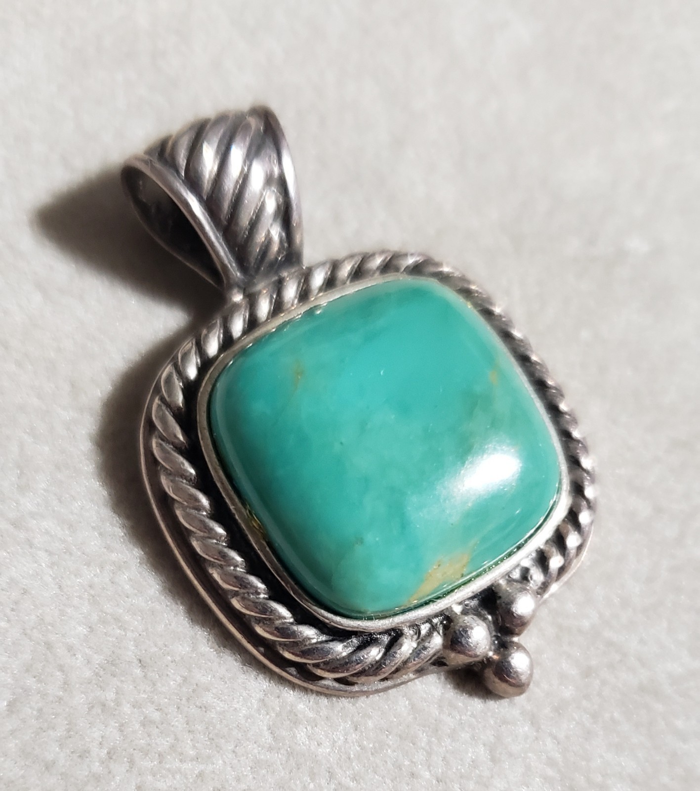 Sterling Silver Pendant with Green/Blue Stone 35mm Rope Design Marked 925