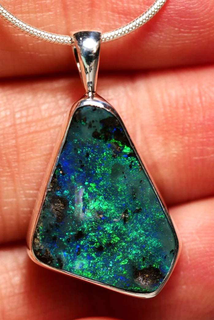 Australia Natural Queensland Solid Boulder Opal Silver 925 Pendant Hallmark