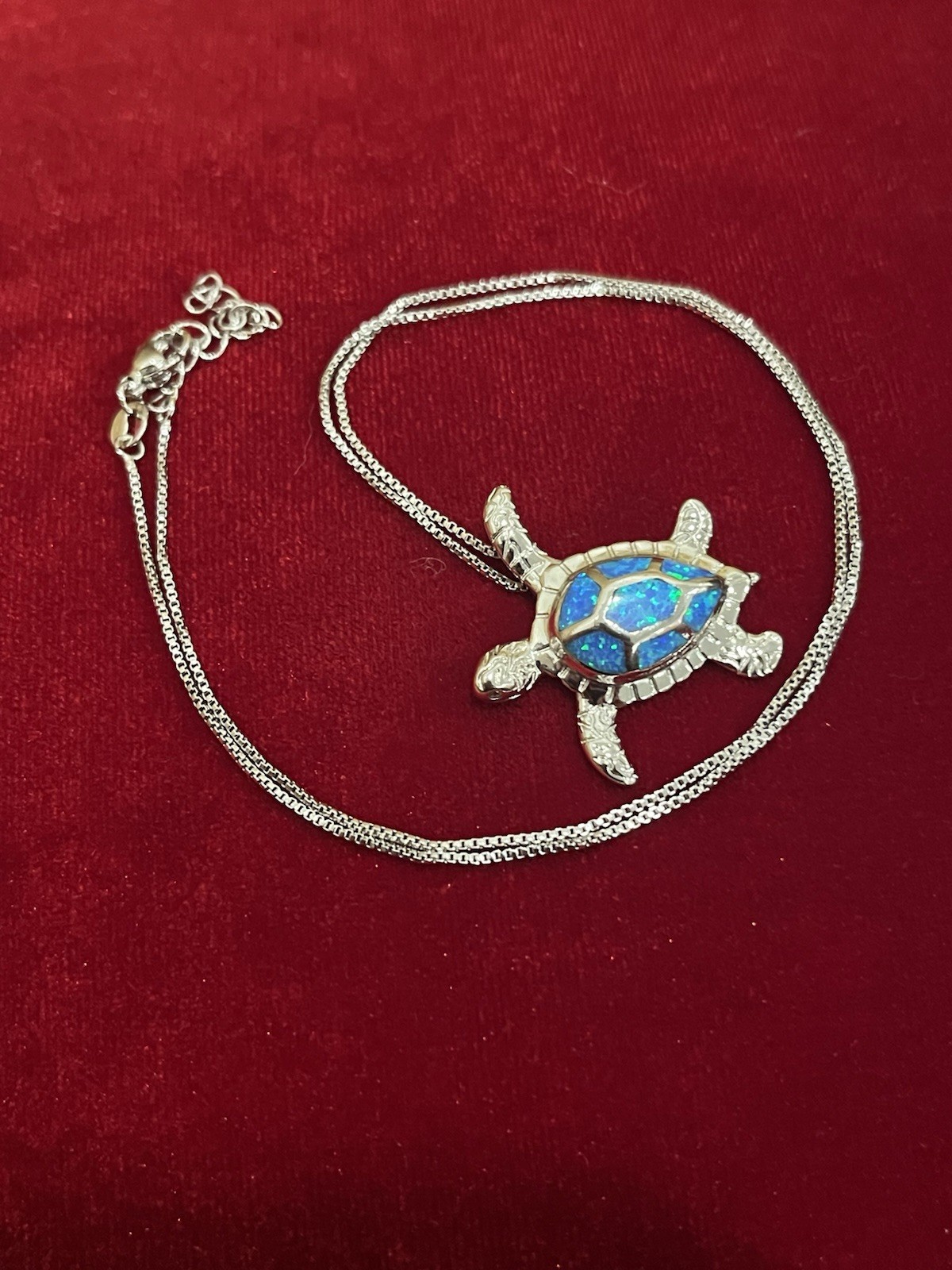 Sterling Silver 925 Hawaiian Turtle Pendant With Opals And Chain. 5.38 G