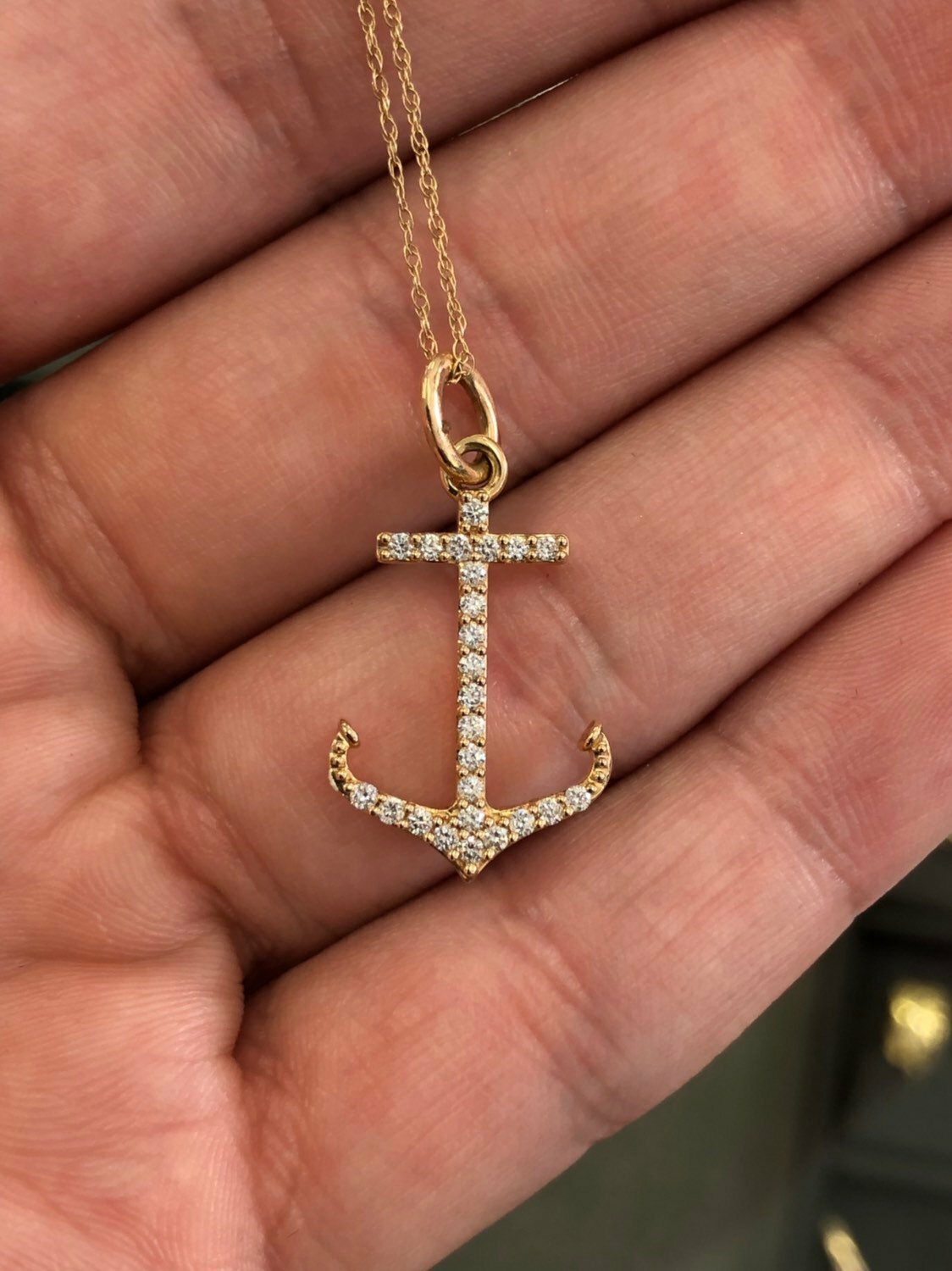 0.30pts Near Colorless Diamond Anchor Pendant With 18″Necklace In Gold 14K