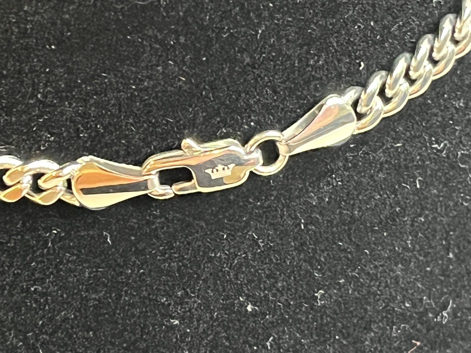 New Macy’s Sutton Gold tone Stainless Steel 20″ Cuban Link 5mm chain Necklace