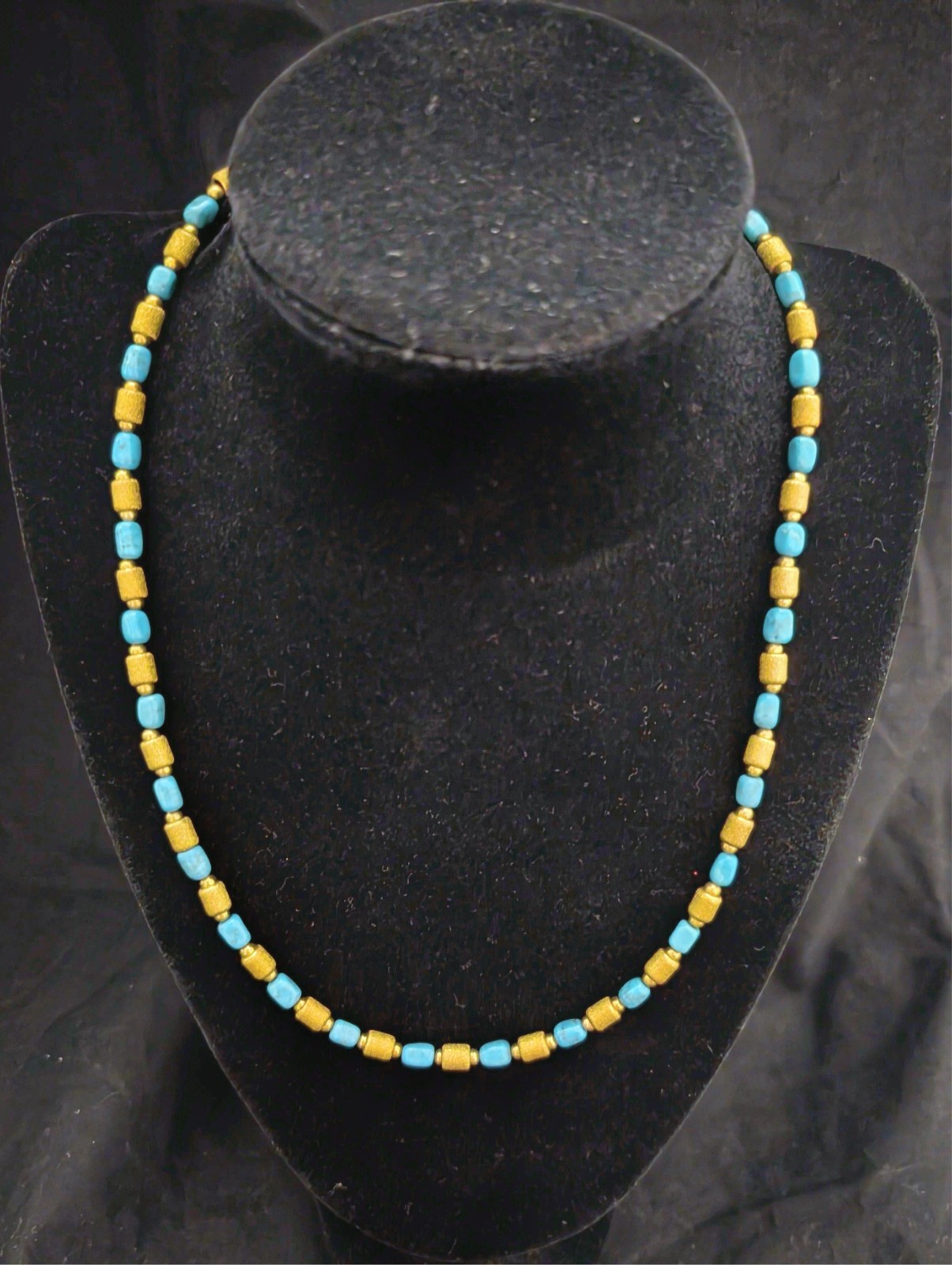 Milor 21 in Matinee Necklace Gold Colored and Blue Beads