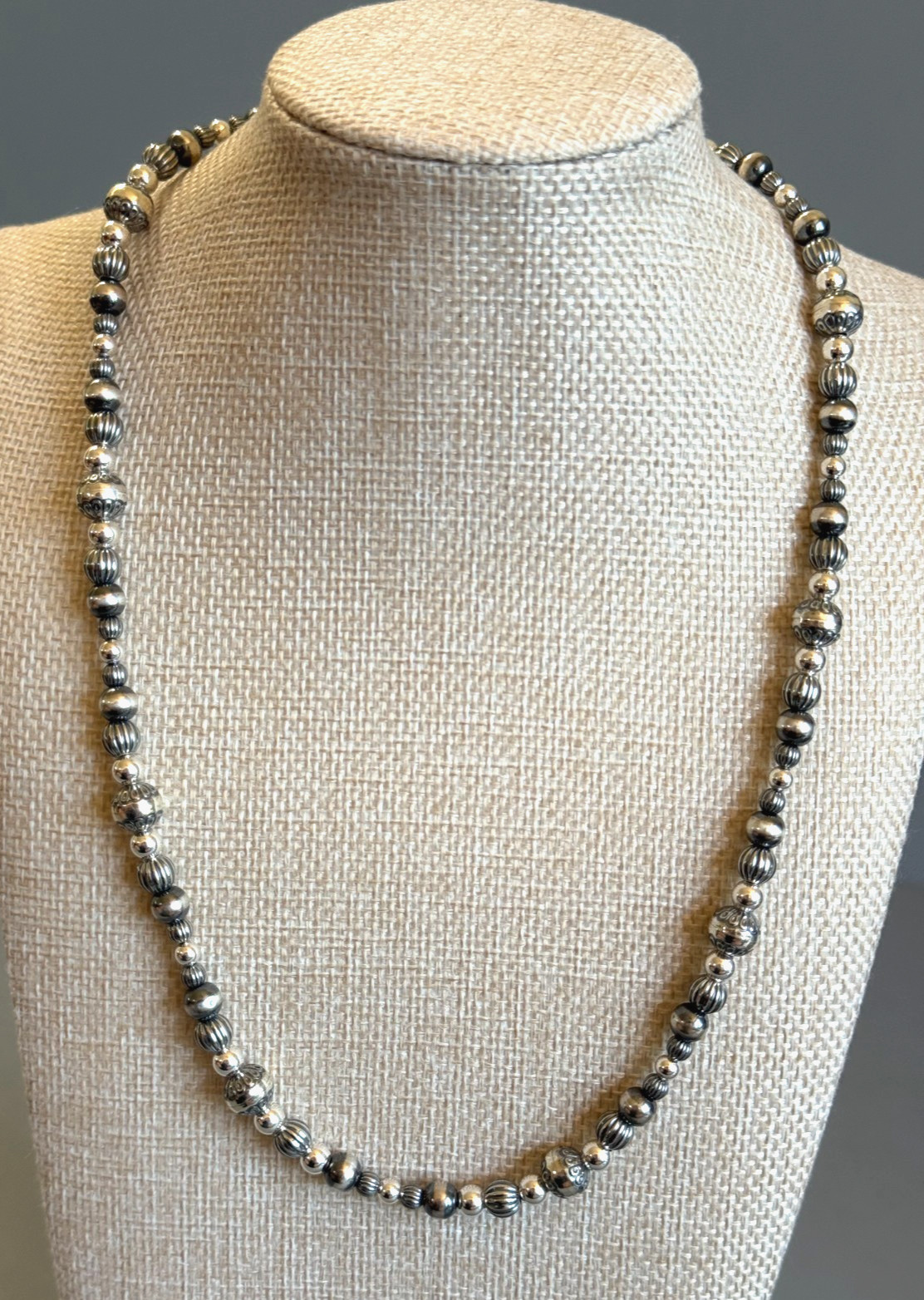CAROLYN POLLACK Am West 20″ Sterling Native Pearl Mixed Bead Toggle Necklace 24g