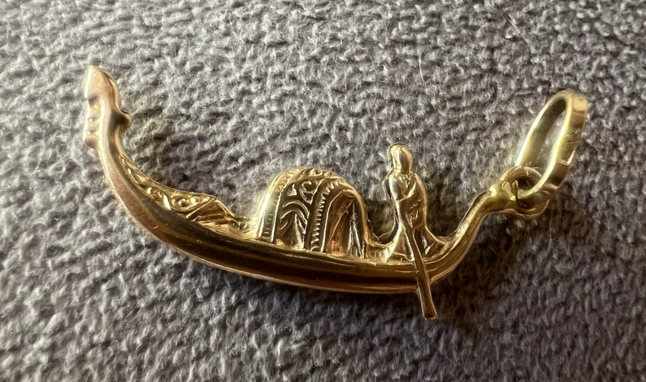 Solid 18k Gold Gondola Venice Venezia Charm Pendant Souvenir Italy 1.1 g