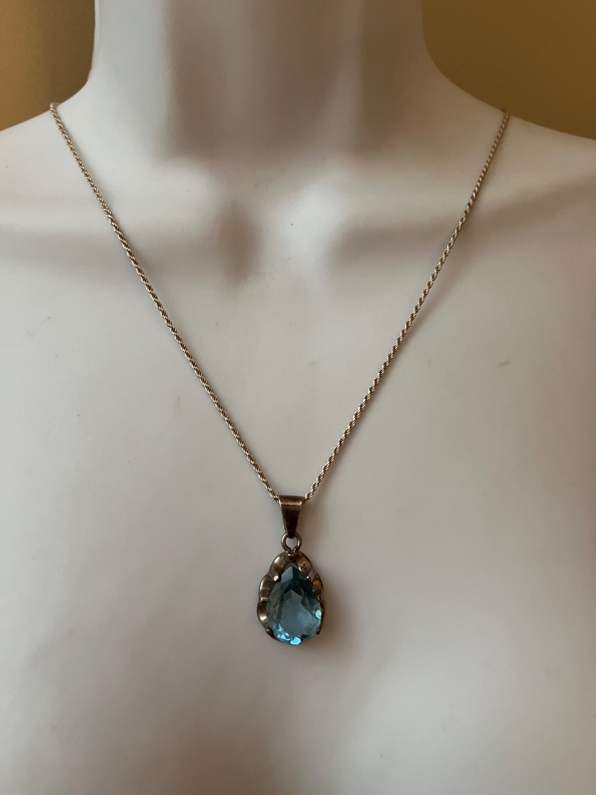 ROPE CHAIN NECKLACE 925 STERLING SILVER 40 grams w/ Aquamarine Pendant