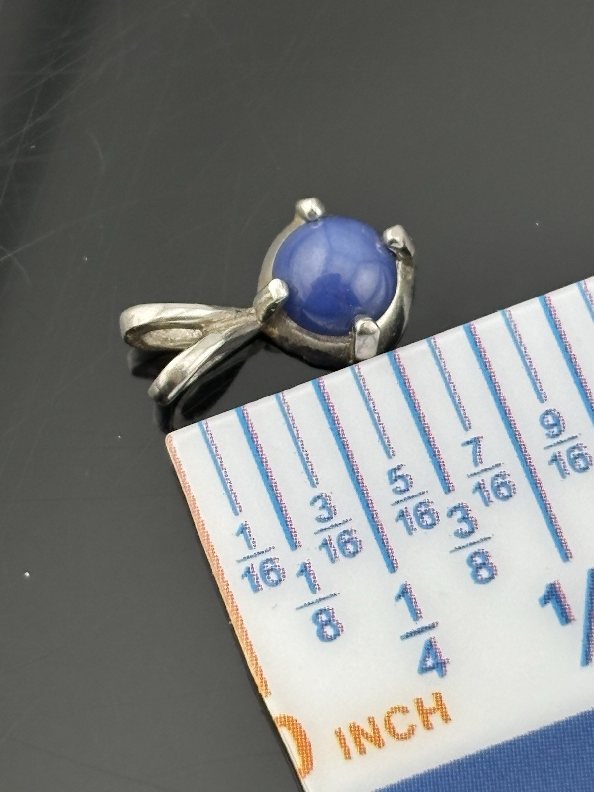 Vintage 14k White Gold Blue Star Sapphire Pendant Round Cabochon 7/16″ Petite