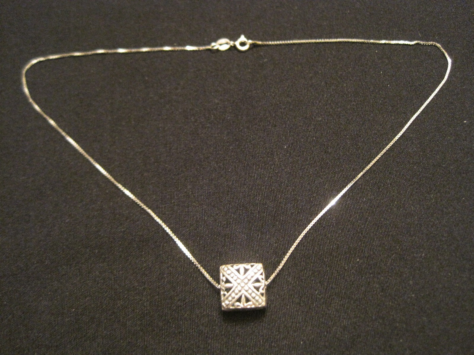 925 Sterling Silver Reversible Cross Necklace 16″ ~Weighs 5.47 Grams