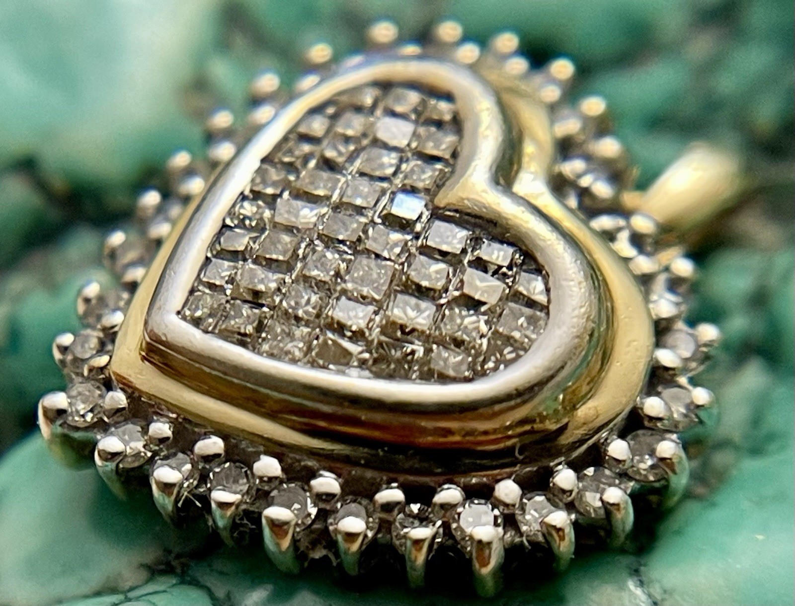 2 Grams 10k Solid White & Yellow Gold Natural Diamond Heart Pendant Pave Cluster
