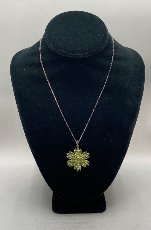 Sterling Silver 925 Marquise Peridot Snowflake Pendant Necklace 17.5″ 12.5g