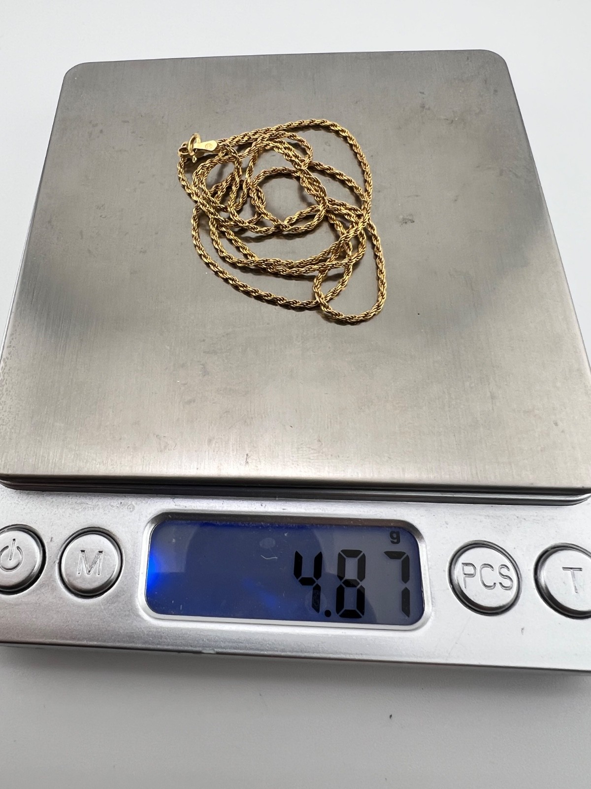 Vintage 14K Gold Rope Chain/Necklace, Italy, 23.5″ Long, 1.3mm Thick.