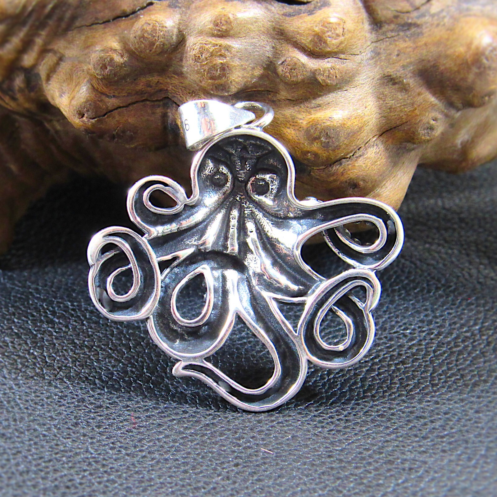 Handcrafted Solid 925 Sterling Silver Octopus Cephalopod With Tentacles Pendant