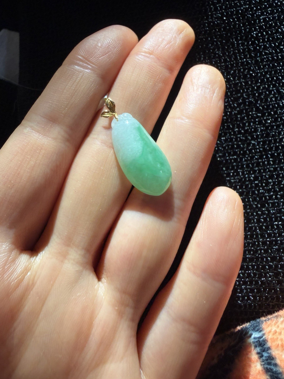 Grade A 100% Natural Untreated Myanmar Jadeite Apple Green Pendant 18k Gold