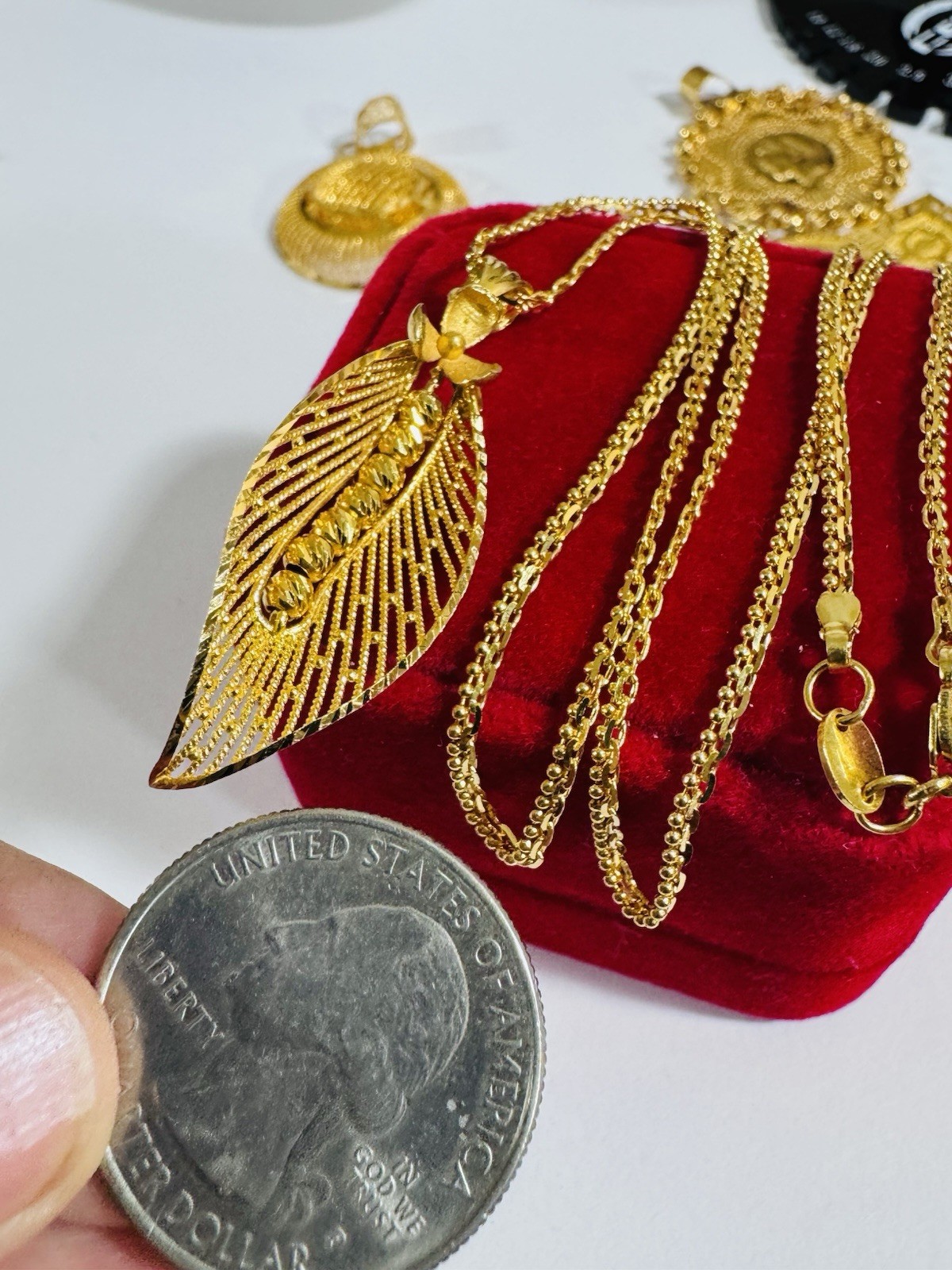 Saudi Dubai 22K Solid 916 Real Gold Flower Leaf Necklace 20” Long 8.9g 2.2mm