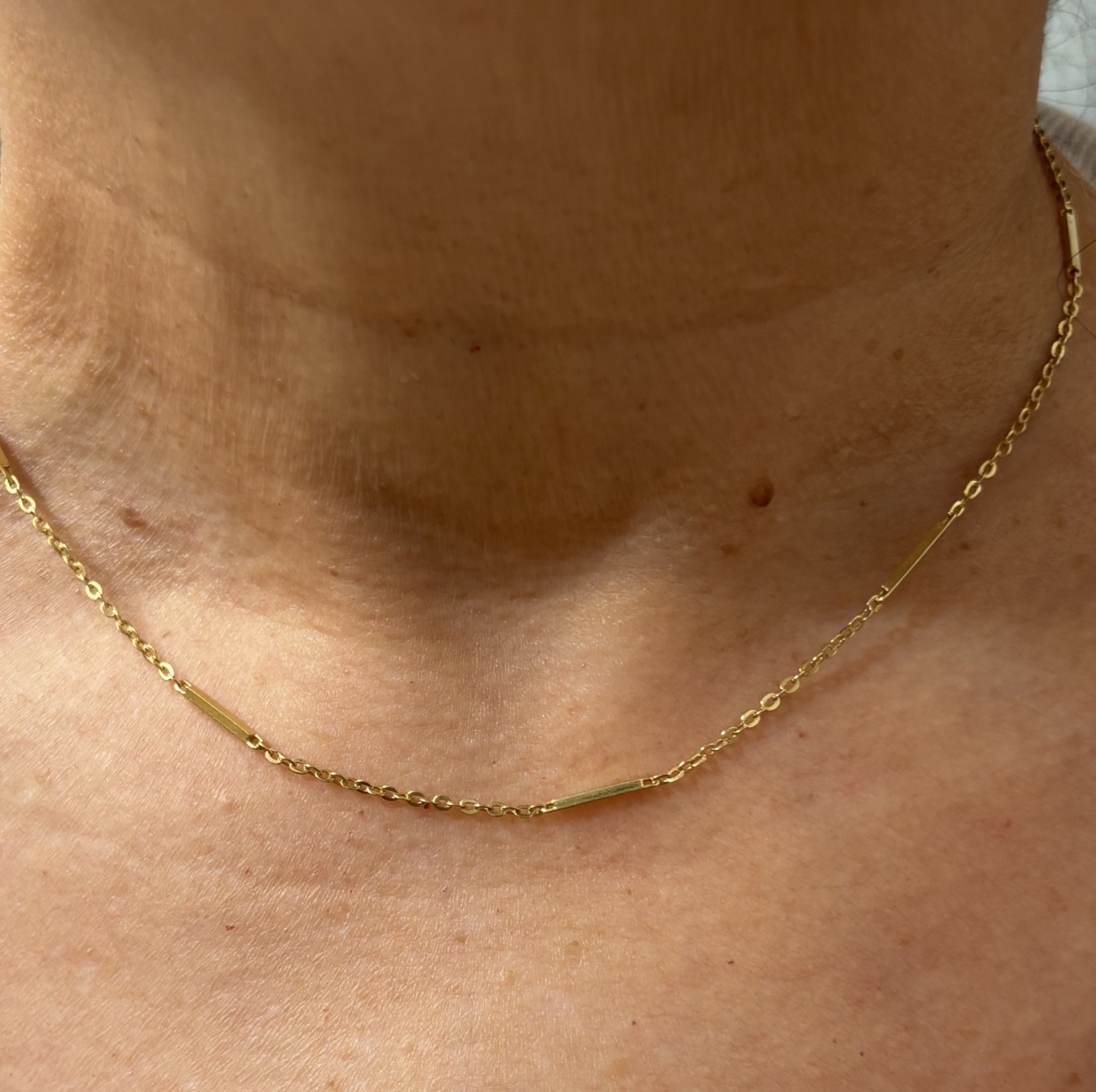 Vintage Classy & Classic Signed Italy 14K Yellow Gold UNOAERRE Necklace 14”