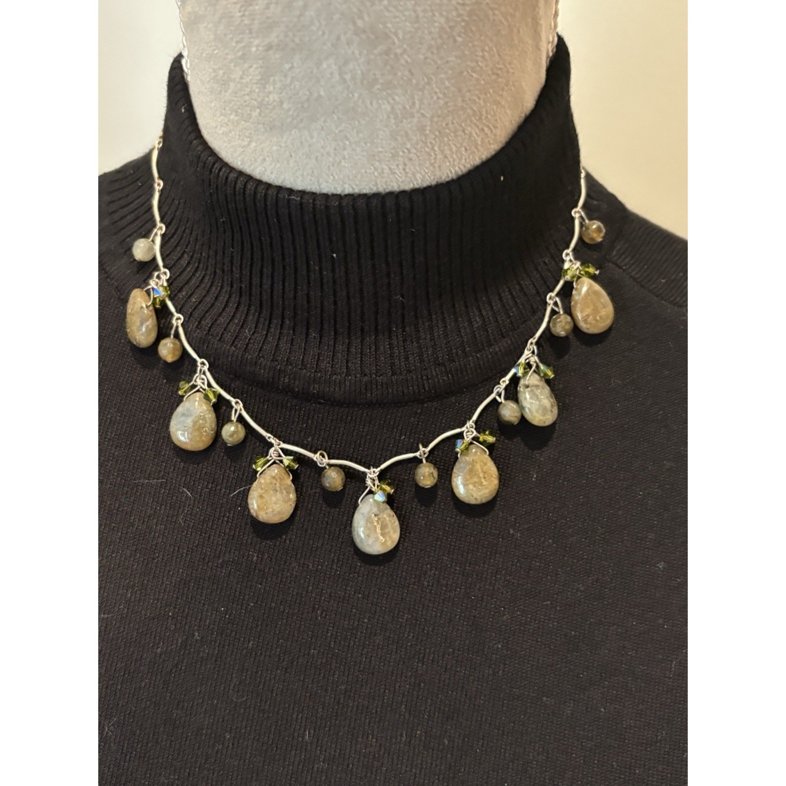 Sterling Silver Bar Link 16” Necklace With Moss Green Agate Dangles 925