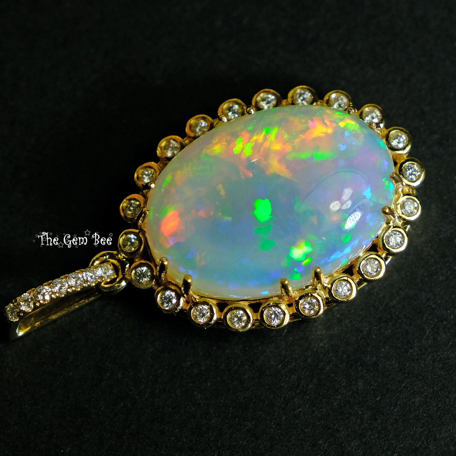 18k Solid Yellow Gold 26.81CT Oval Opal 0.75CT Diamond Necklace Pendant
