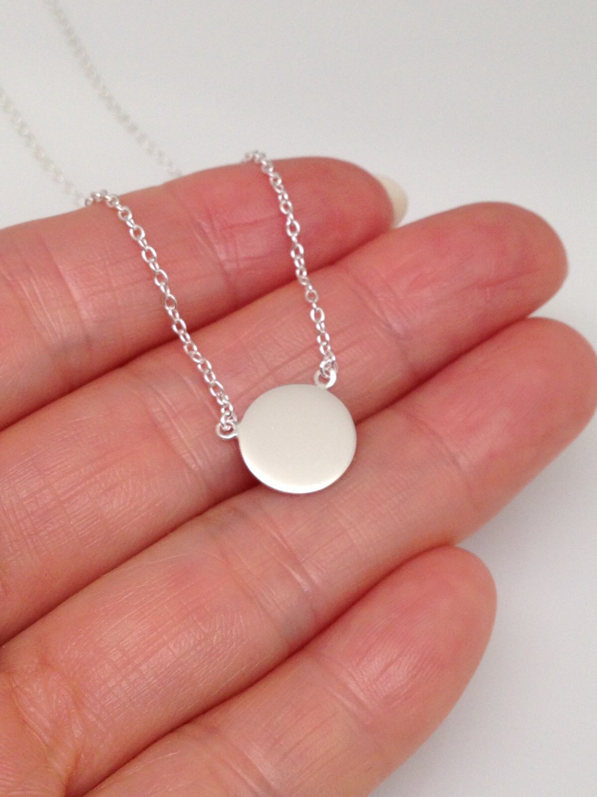 925 Sterling Silver Plain Disc Circle Pendant Necklace Tiny 10.8mm 17.25″ Women