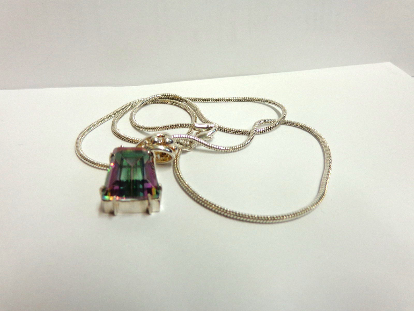 sterling silver mystic topaz necklace sz 21 in lg w/1.25 in pend/wgt 16 gr tcw 6