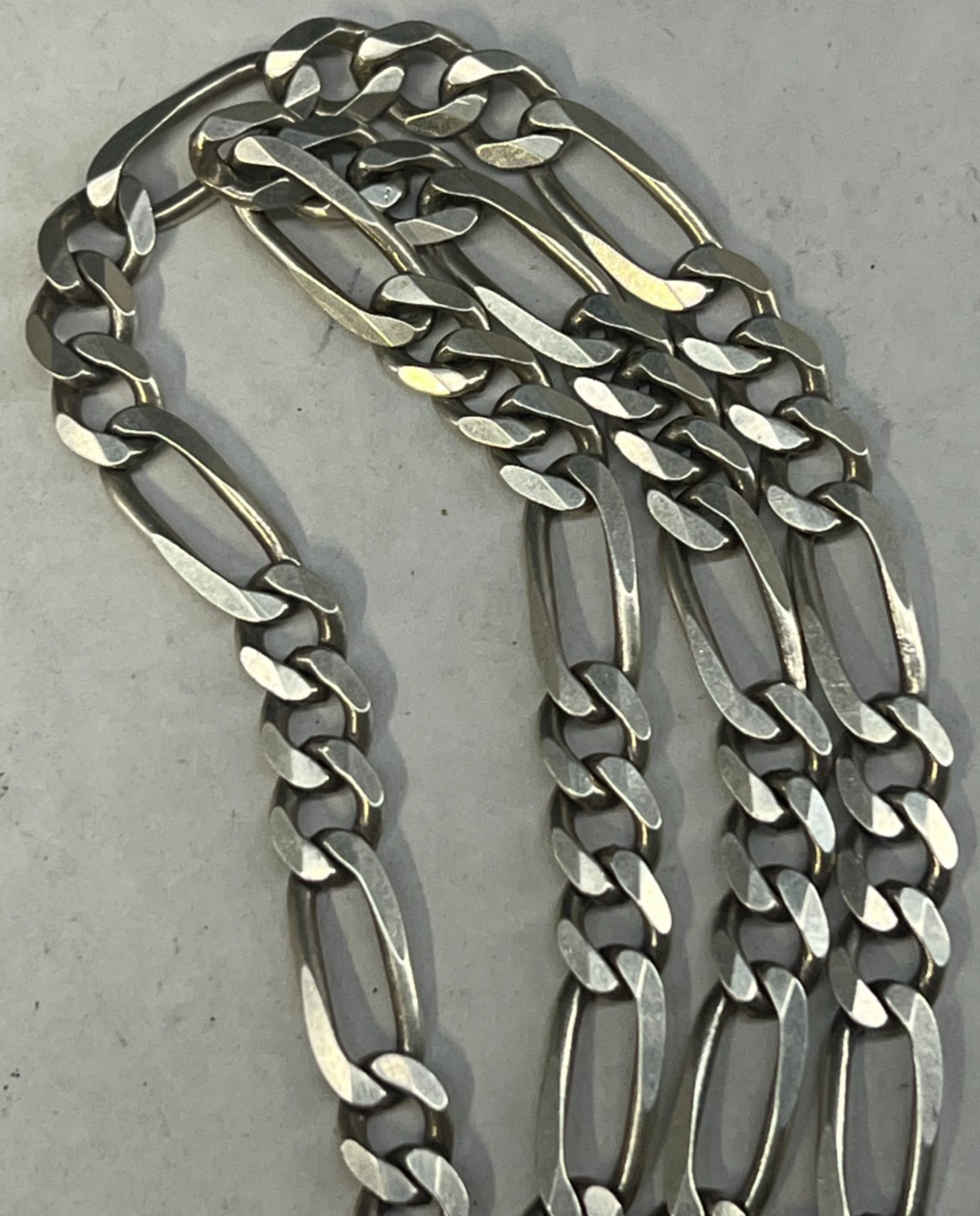 May Co Frank T Sterling Silver Figaro Chain Necklace 23″ Length 25.6 grams Italy