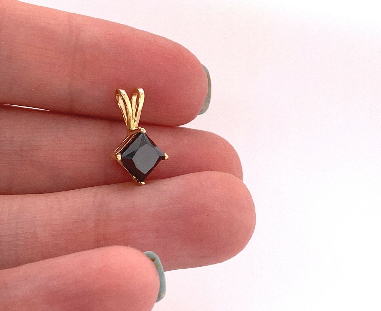 1.00ctw Princess Cut Black Natural Diamond Pendant 14K Solid Yellow Gold