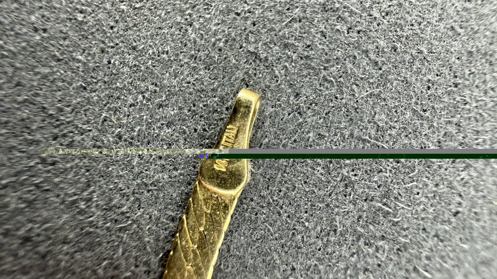 14K Yellow Gold Herringbone Chain Necklace 24” 9.30g Broken