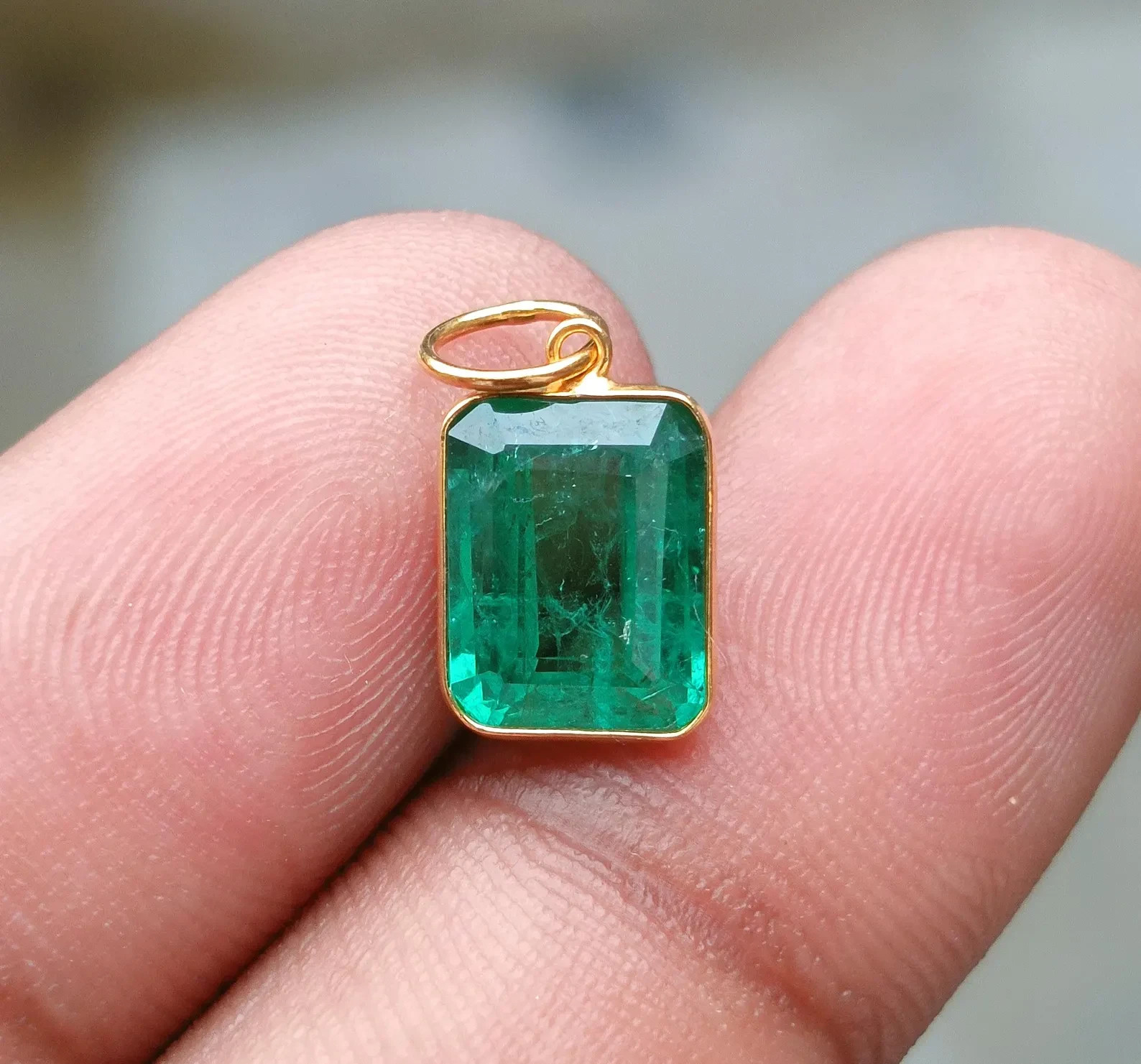 Emerald Gold Charm Pendant – 18k Solid Gold Handmade Necklace Gemstone Pendant