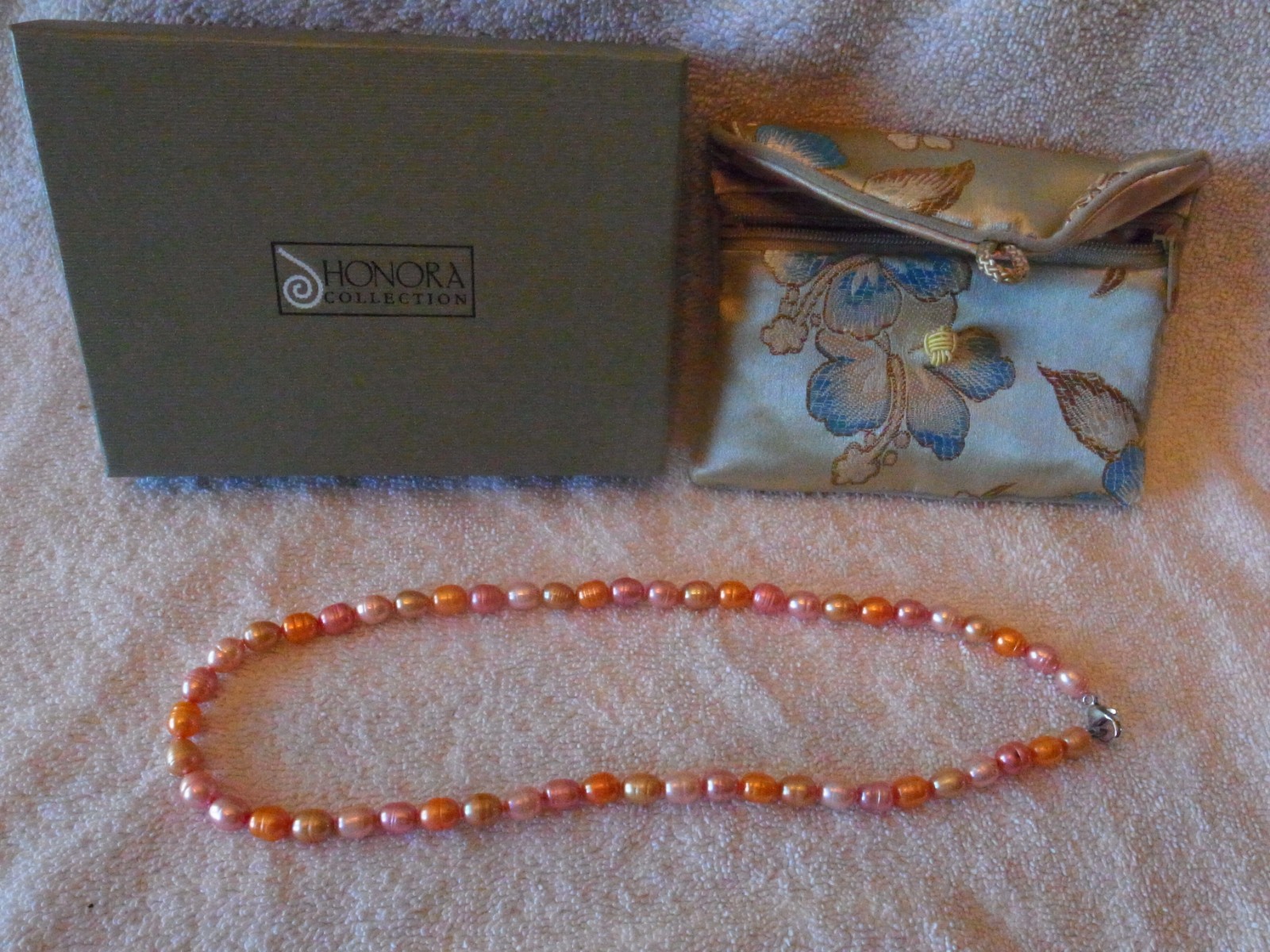 Beautiful Honora Pink Peach Ivory 18″ Pearl Necklace with Sterling Clasp