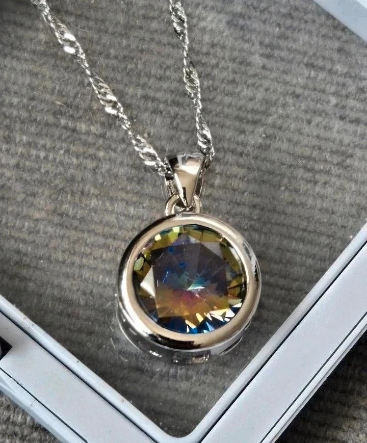 Sterling Silver 925 0.5″ Mystic Topaz 18″ Necklace. Brand New. UK Seller