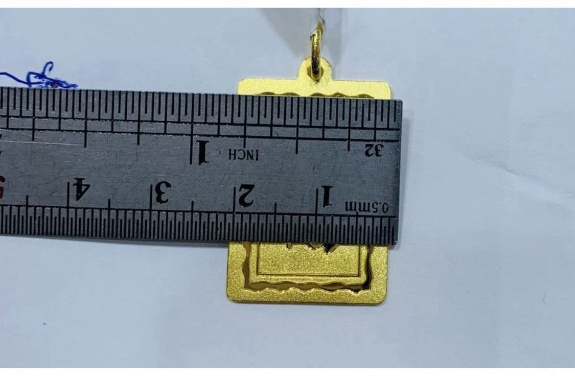 24K Solid Yellow Gold Diamond Cut & Shaped Rectangle Tiger Pendant 7.8GM