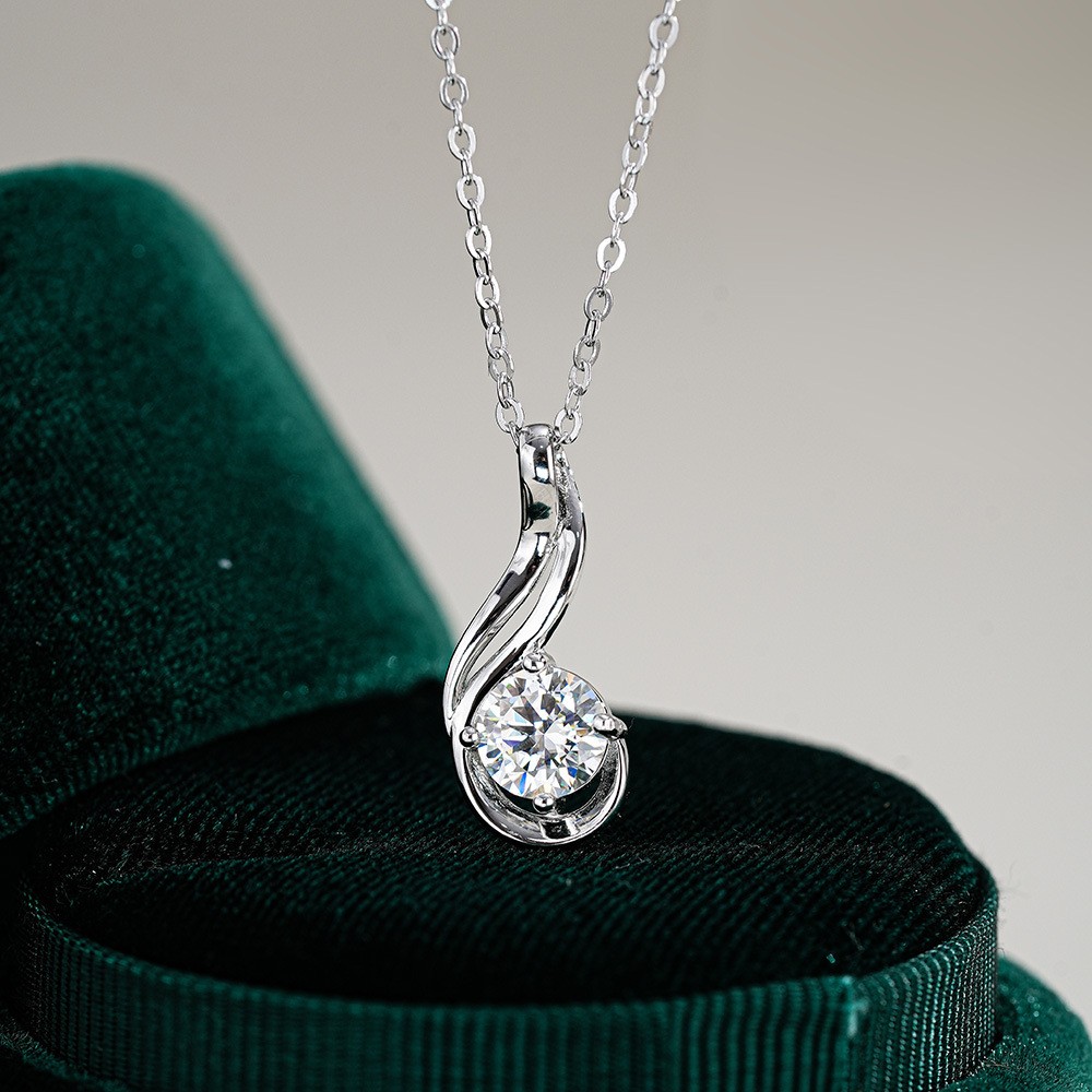 1Ct Lab Grown Diamond Solitaire Round Cut Delicate Women Pendant 925 Silver