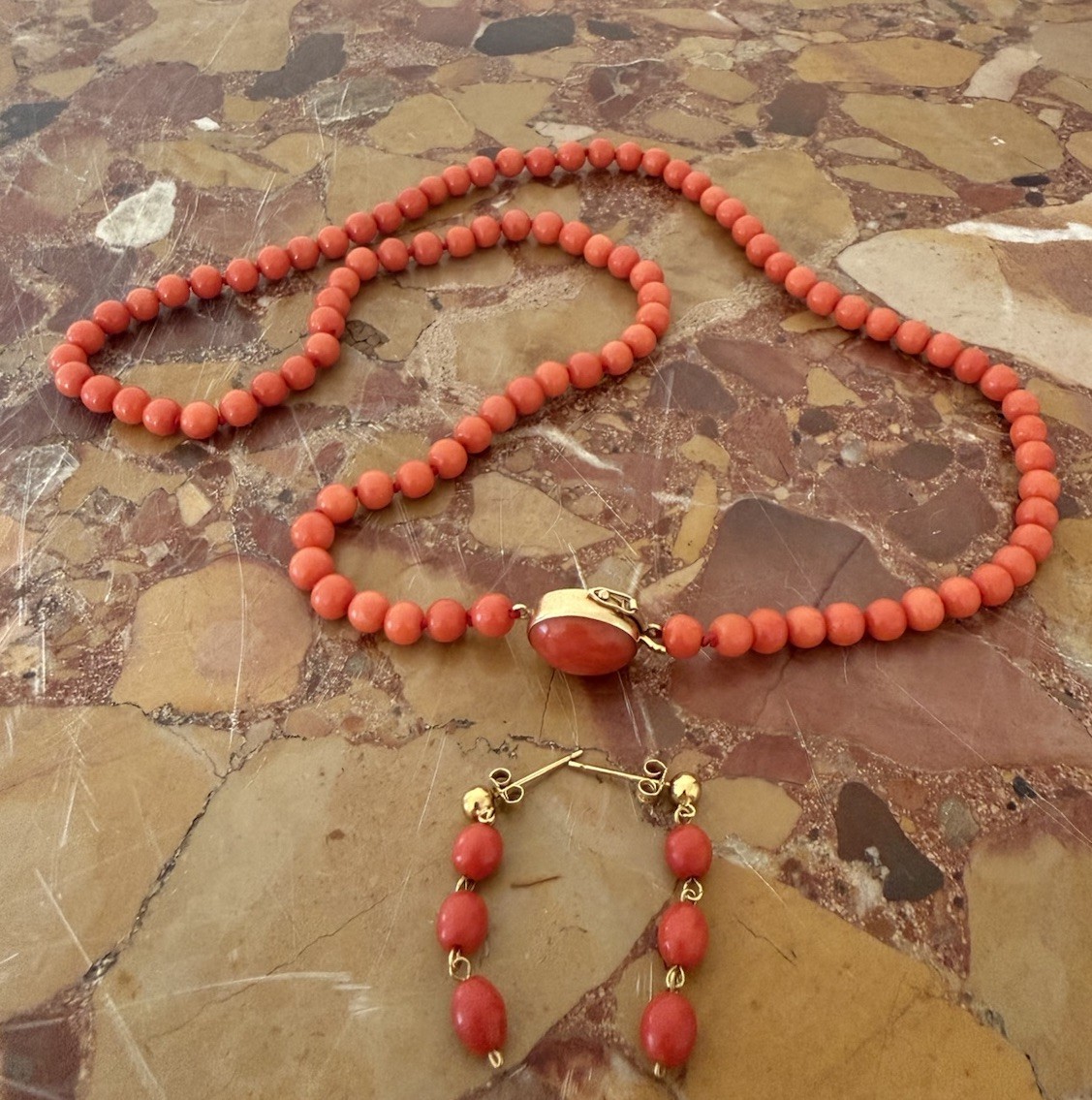 Vintage 18K Yellow Gold & Red Coral Beaded Necklace & Earrings Suite 21” Long