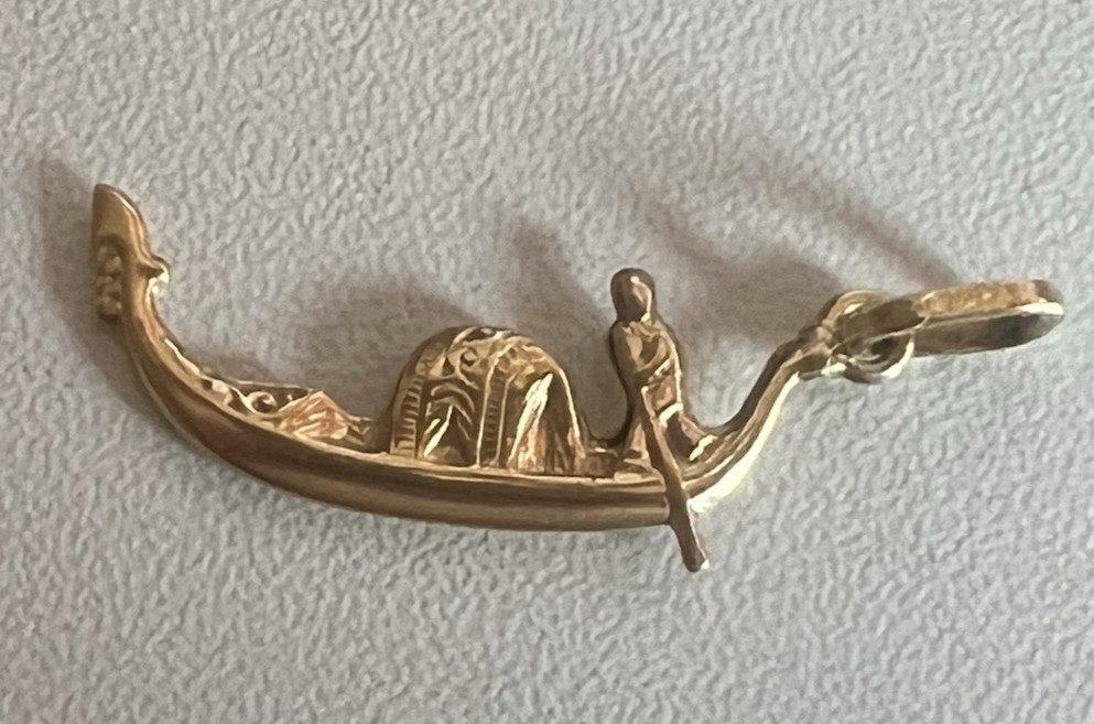 Solid 18k Gold Gondola Venice Venezia Charm Pendant Souvenir Italy 1.1 g