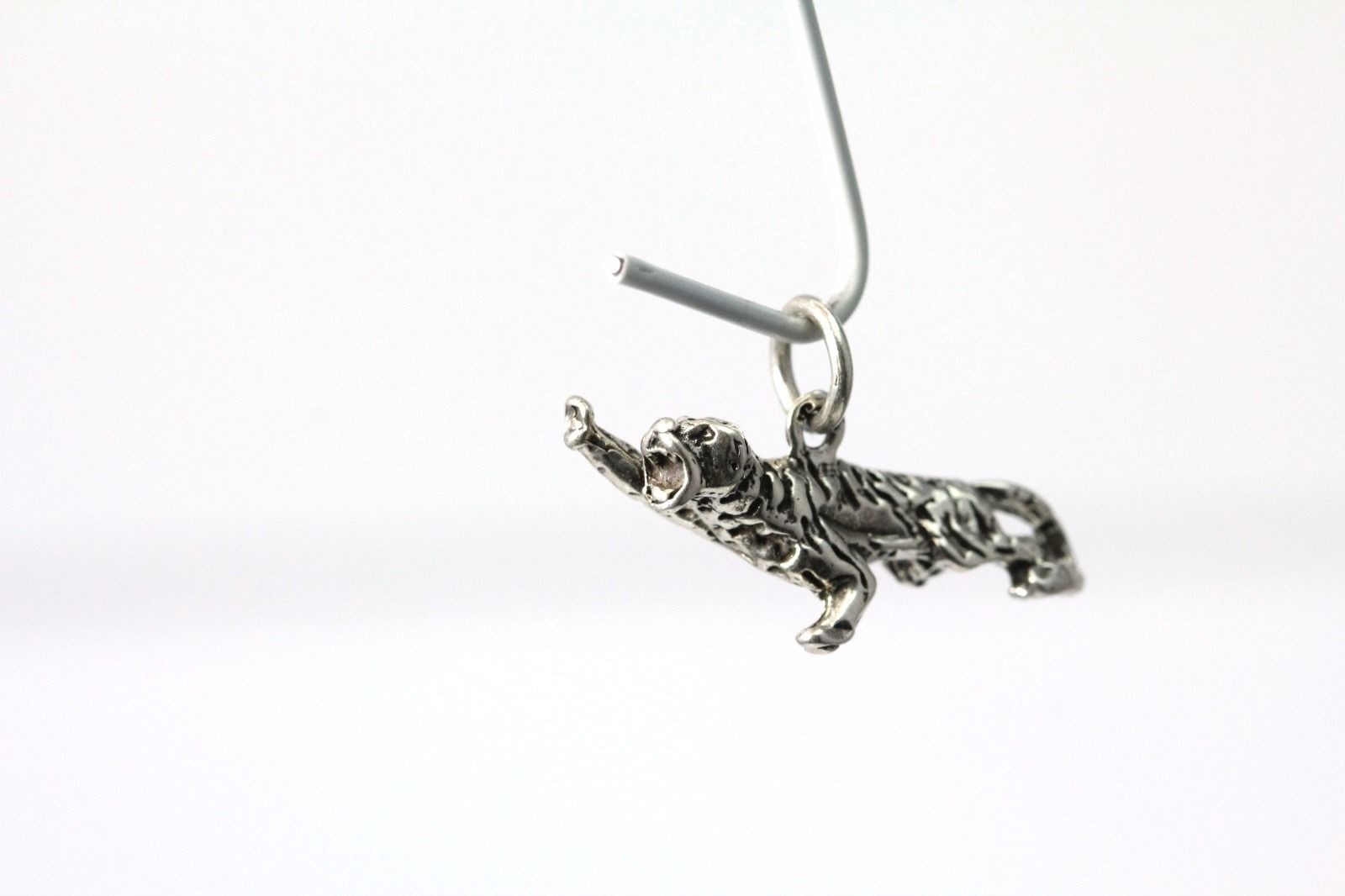 Very Nice 925 Sterling Silver Small Tiger Charm/Pendant 2.6 Grams (PEN3479)