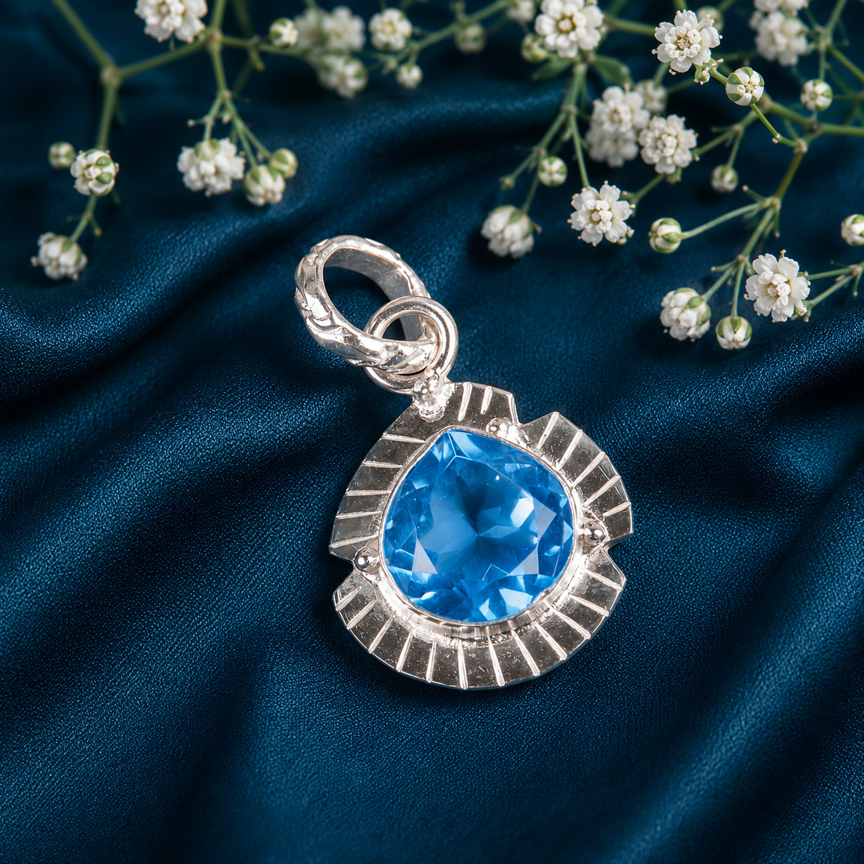 Swiss Blue Topaz Gemstone 925 Solid Silver Chain Pendent 1.15″ Gift For Wife