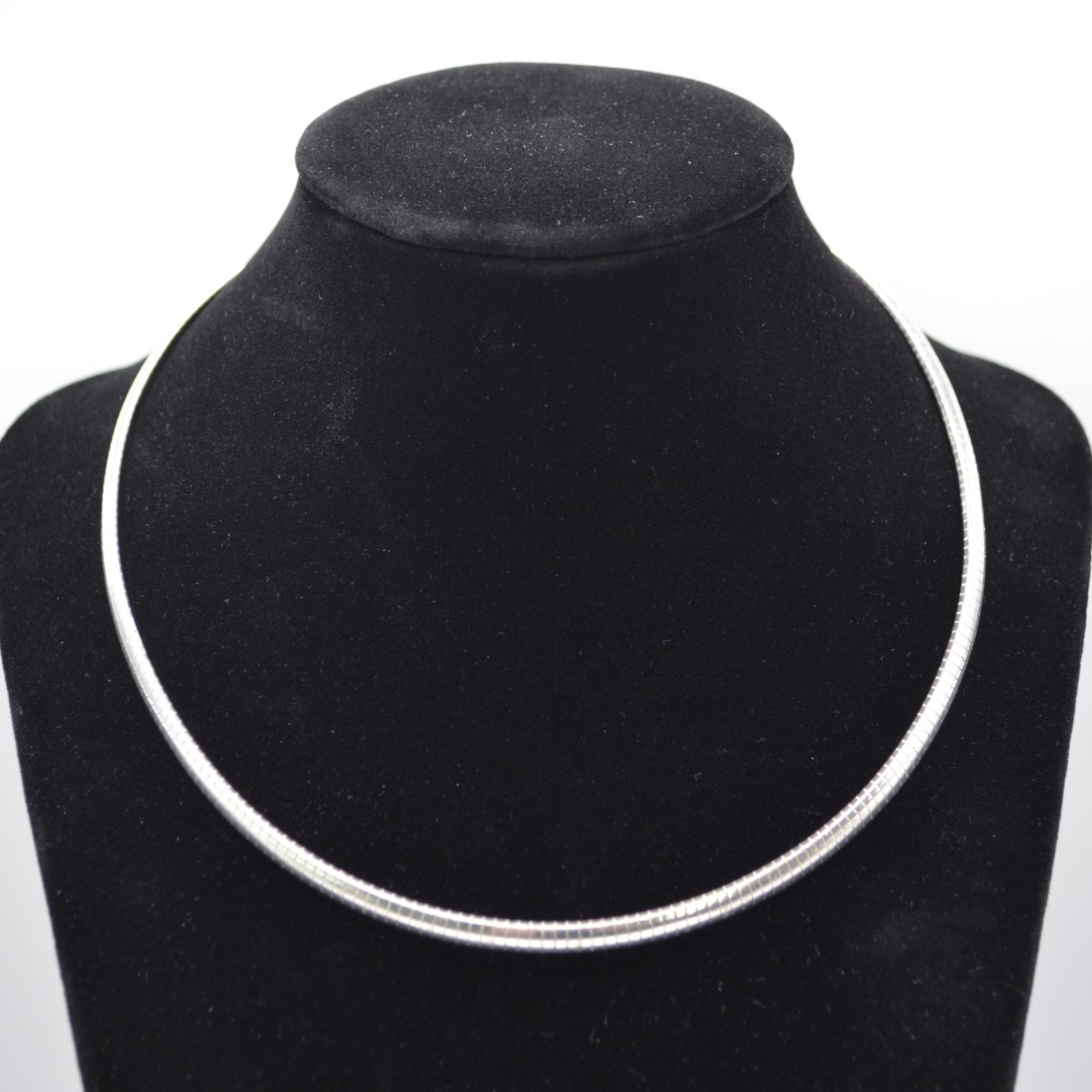 Italy Omega Necklace 16.25” Sterling Silver 4mm 19.2g Stamped 925 Choker