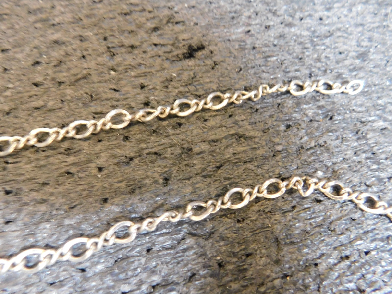 JAMES AVERY 30″ SIVER CHAIN WITH THREE CHARMS ON NECKLACE AND ONE CHARM LOOSE