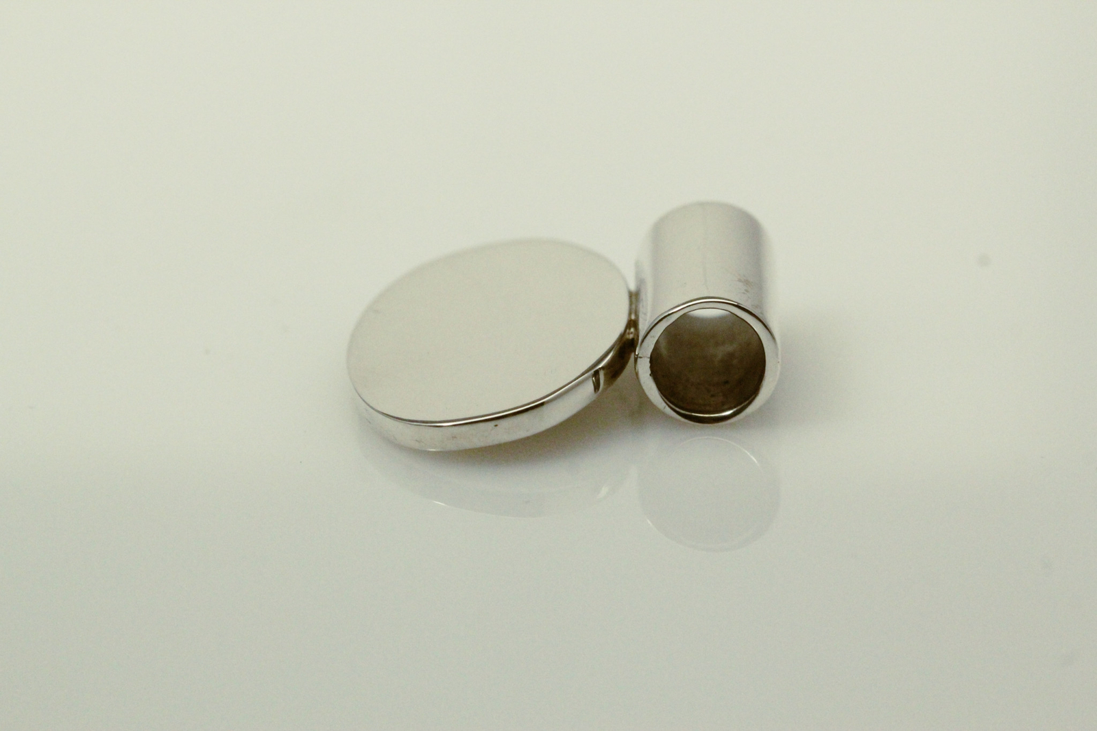 925 Sterling Silver Small Oval Slide Pendant 8.3 Grams (PEN8950)