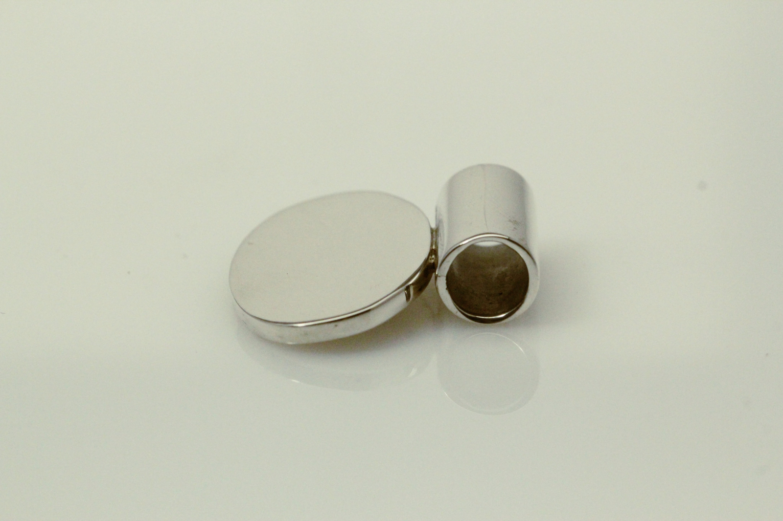 925 Sterling Silver Small Oval Slide Pendant 8.3 Grams (PEN8950)