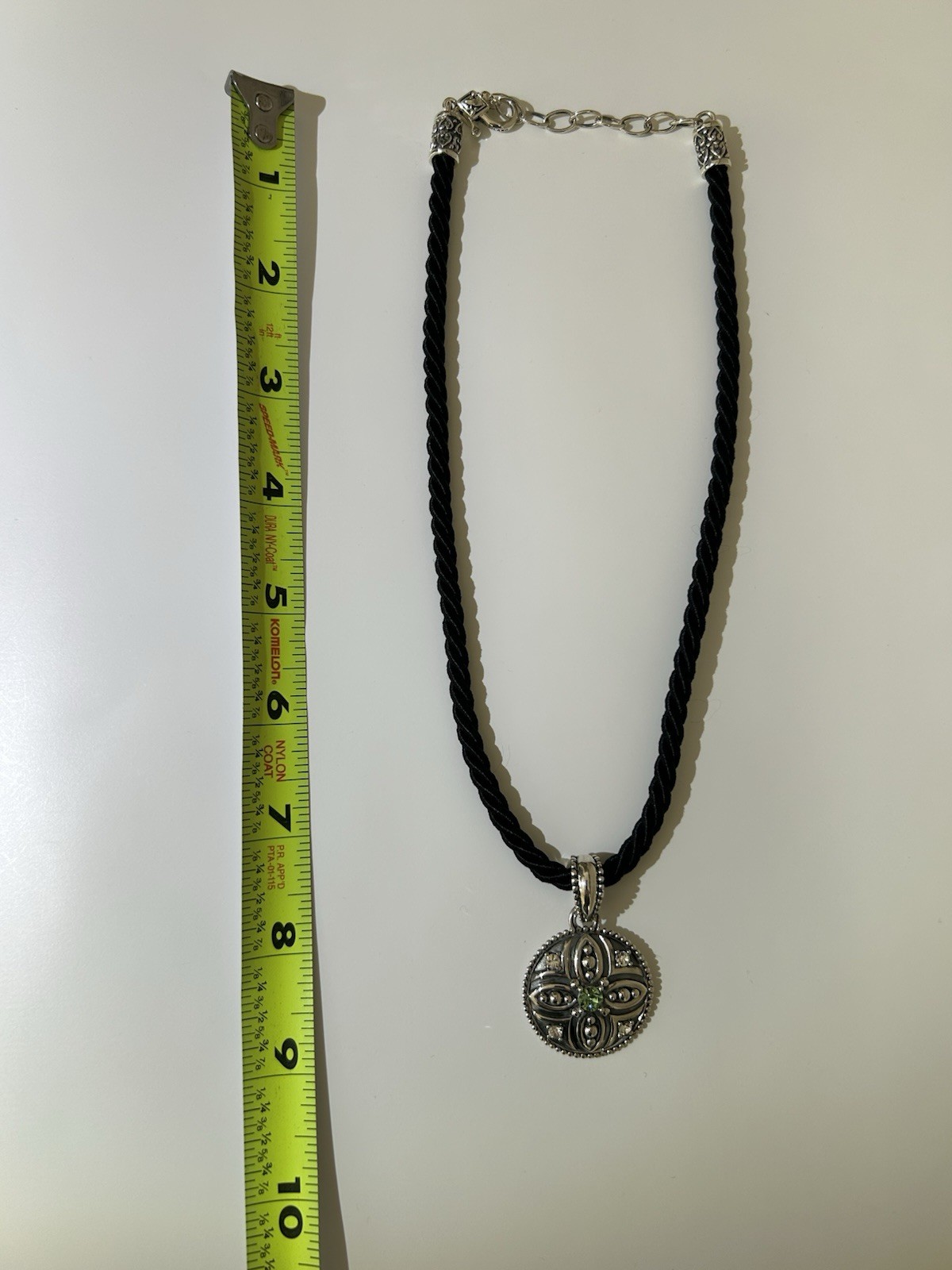 Necklace – 925 Sterling Silver Round Enhancer with Green Crystal