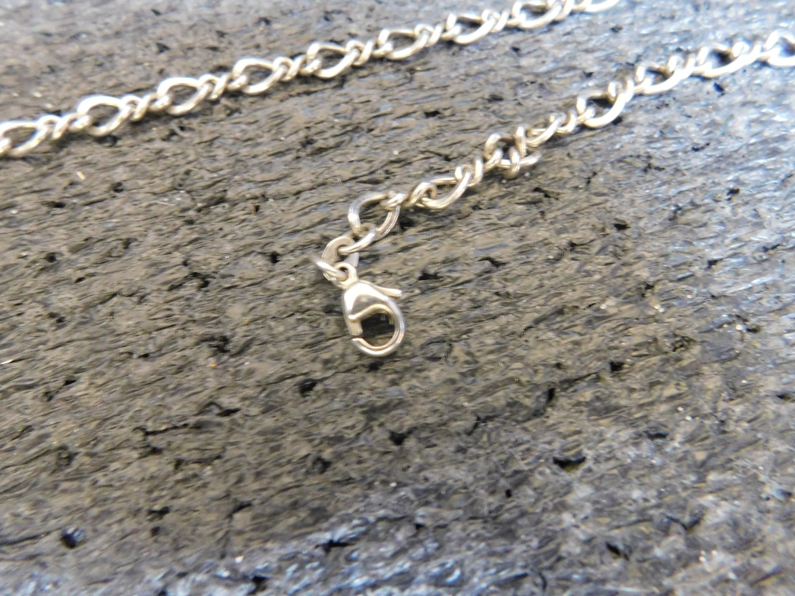 JAMES AVERY 30″ SIVER CHAIN WITH THREE CHARMS ON NECKLACE AND ONE CHARM LOOSE