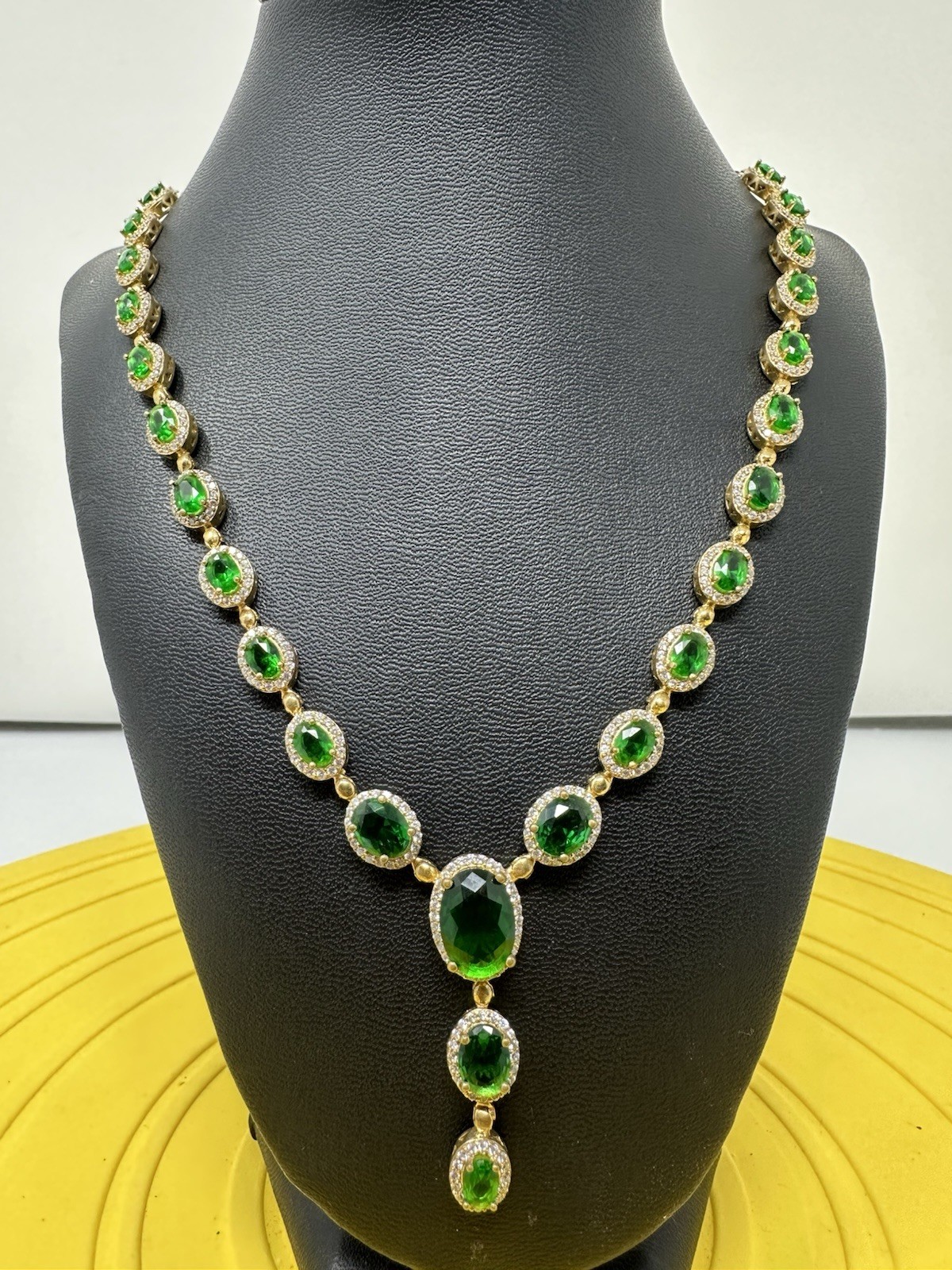 Sterling Silver Emerald & CZ Choker Tennis-Style Choker Necklace Chic 40g 18 In