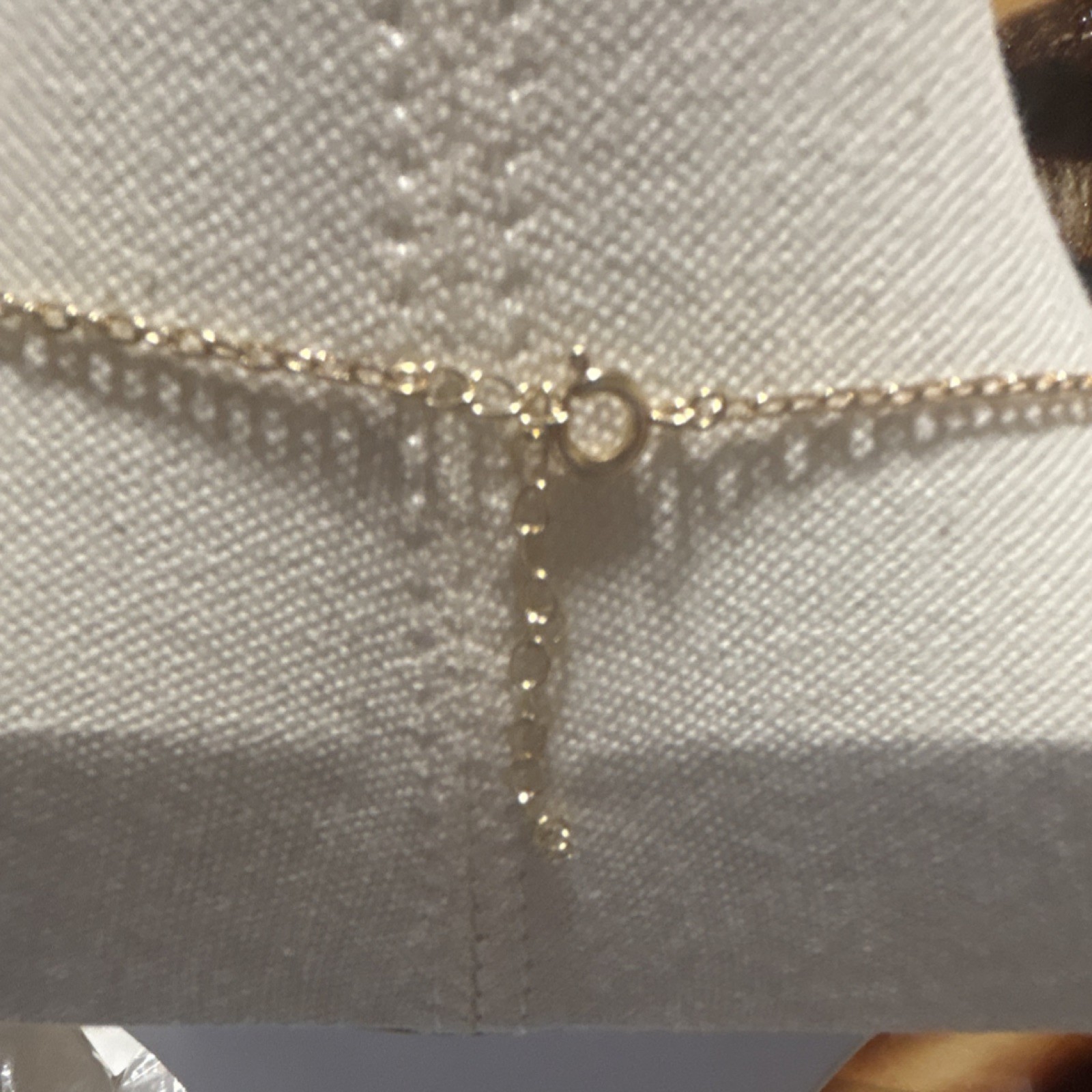Gold Chain Pendant Necklace Oval Shape No Stone Metal Cable Spring Ring Jewelry