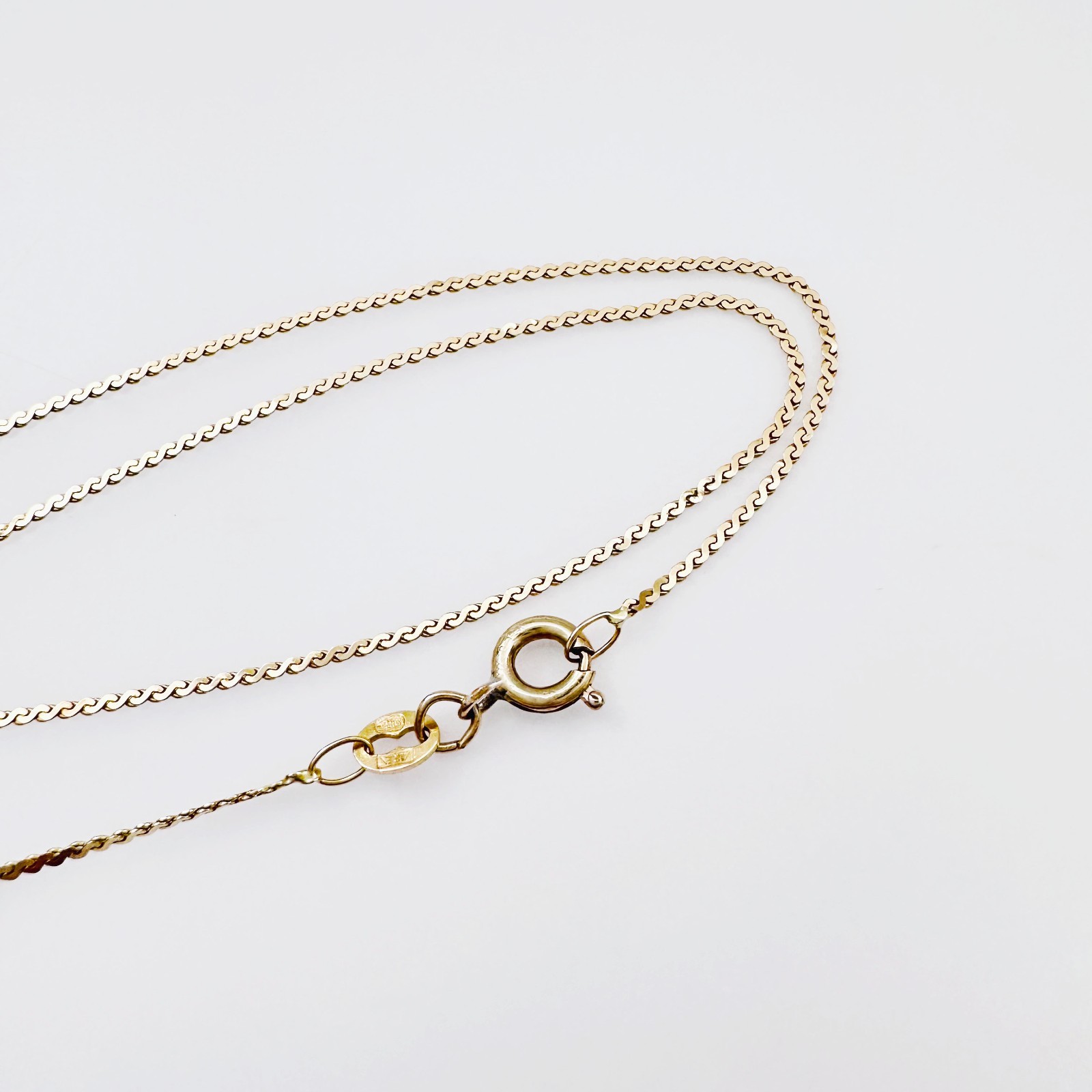 Solid 14K Yellow Gold Thin Serpentine Link Chain Necklace w/Filled Clasp 15 3/8″